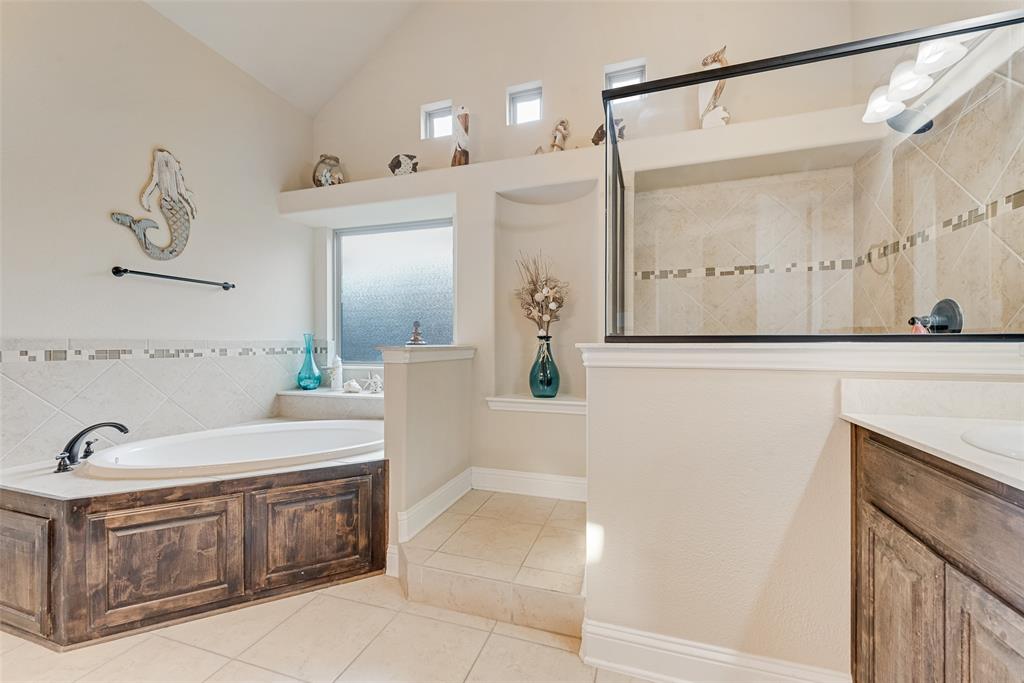 Rowlett, Texas, 75088, United States, 4 Bedrooms Bedrooms, ,3 BathroomsBathrooms,Residential,For Sale,1949742