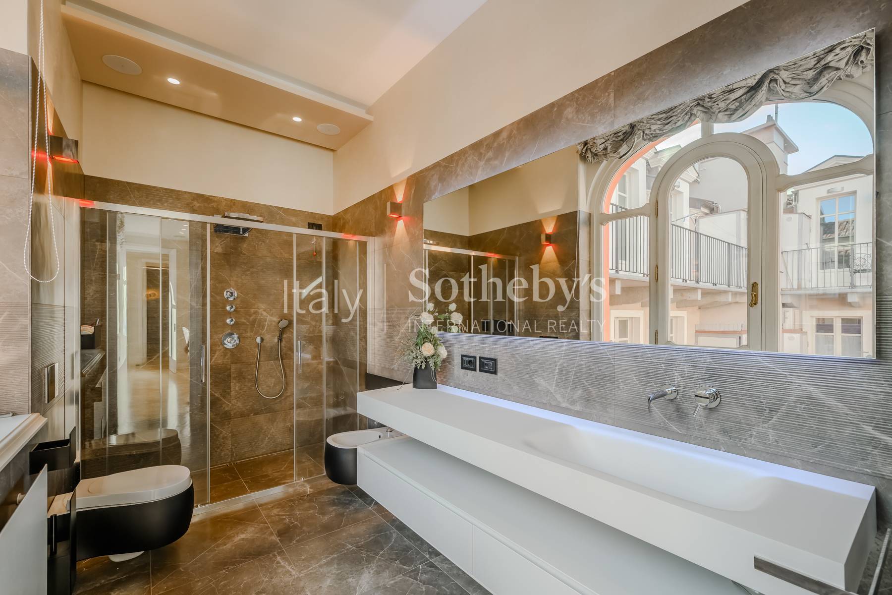  Splendid residence with swimming pool in the centre of Cherasco - 物件實景