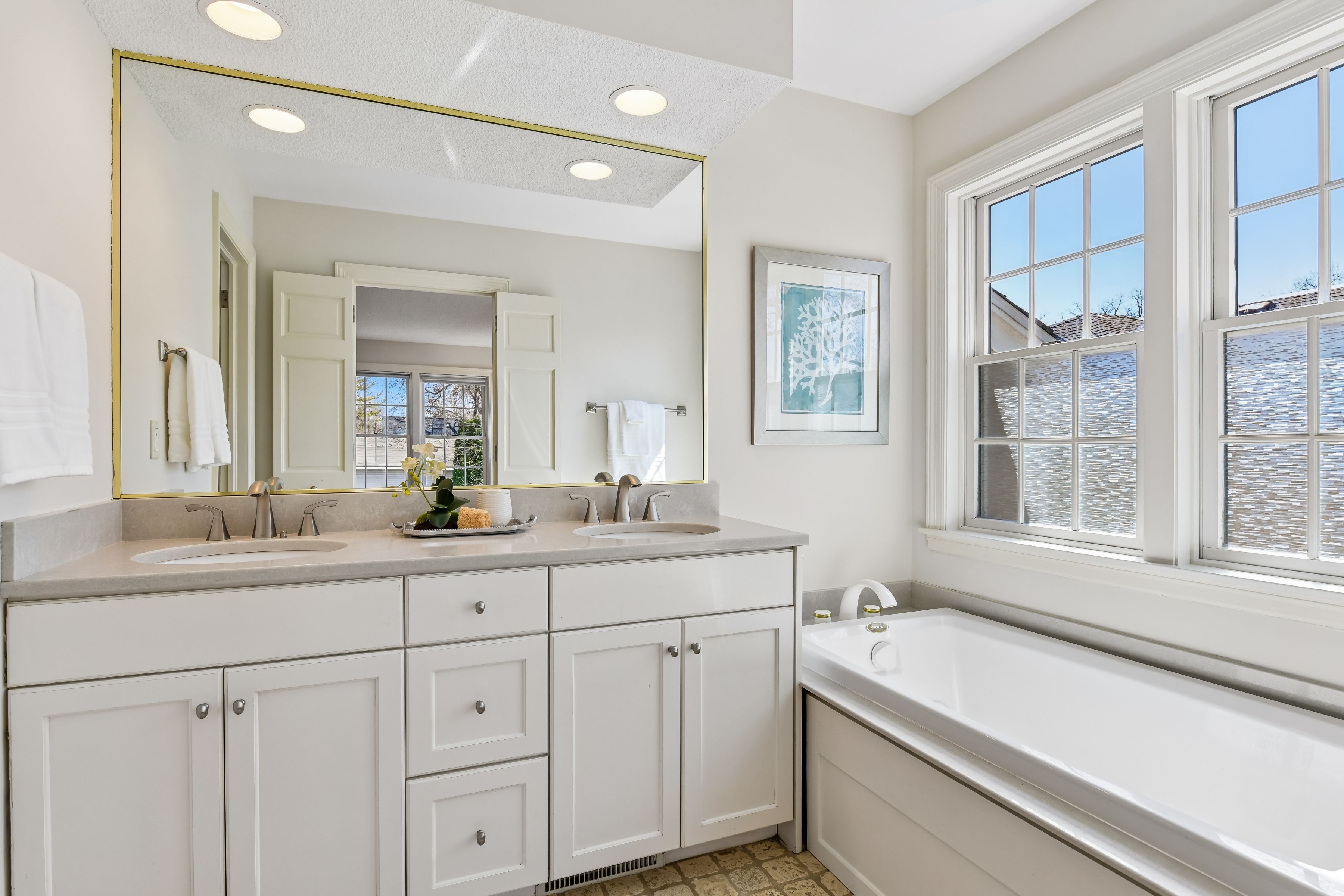  Beautifully Maintained Home in Golf Terrace - 物件實景