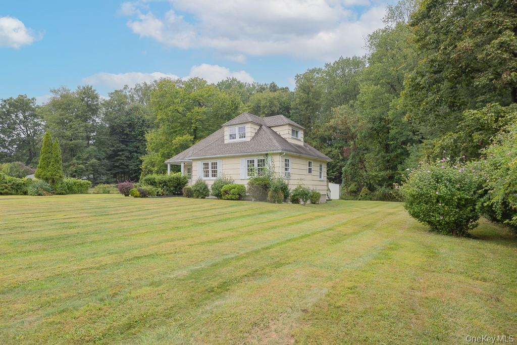 Nanuet, New York, 10954, United States, 3 Bedrooms Bedrooms, ,2 BathroomsBathrooms,Residential,For Sale,1942137