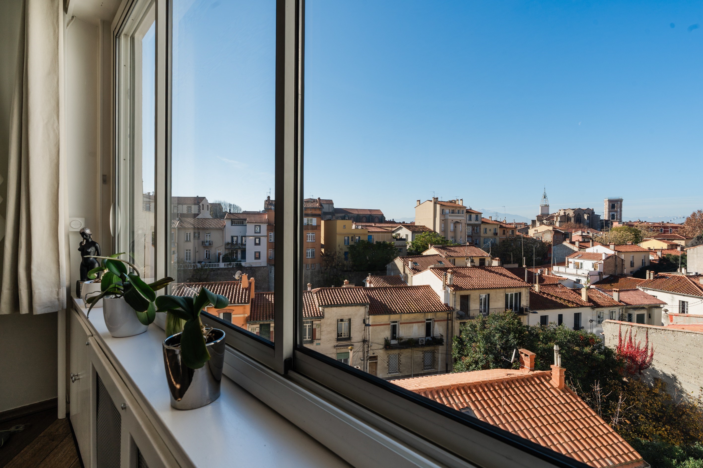  Sumptuous Top-Floor Apartment with Breathtaking Views and Elevator Access - 物件實景
