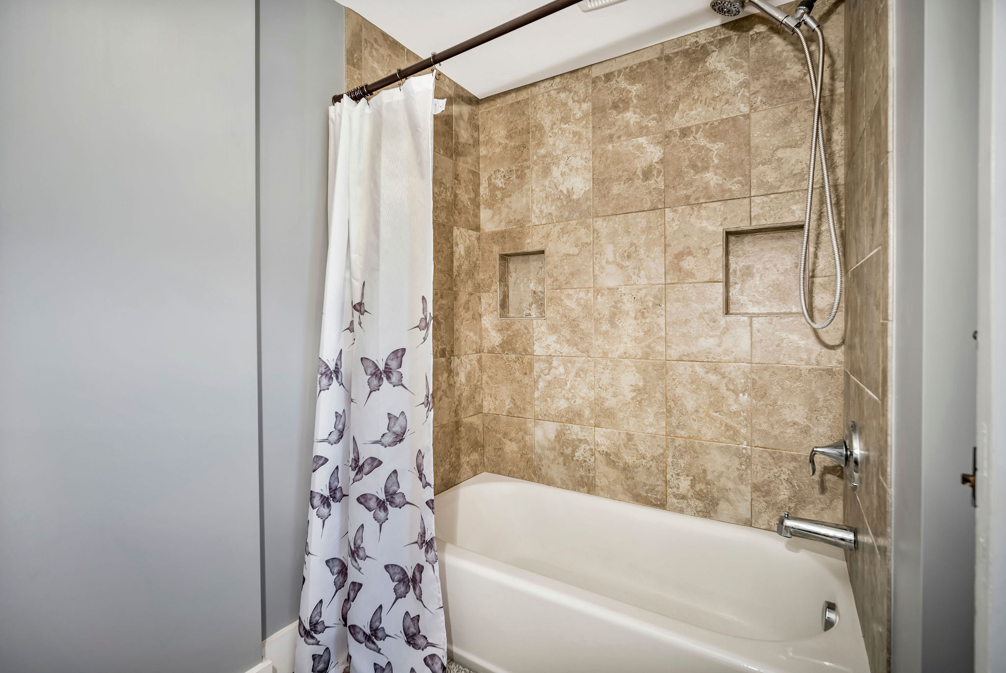 Oxford, Ohio, 45056, United States, 5 Bedrooms Bedrooms, ,4 BathroomsBathrooms,Residential,For Sale,1981733