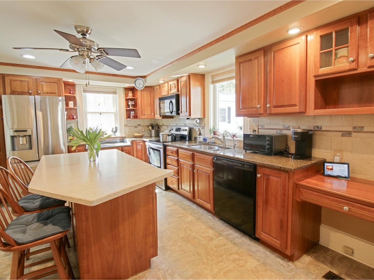 Essex Junction, Vermont, 05452, United States, 4 Bedrooms Bedrooms, ,3 BathroomsBathrooms,Residential,For Sale,1847004