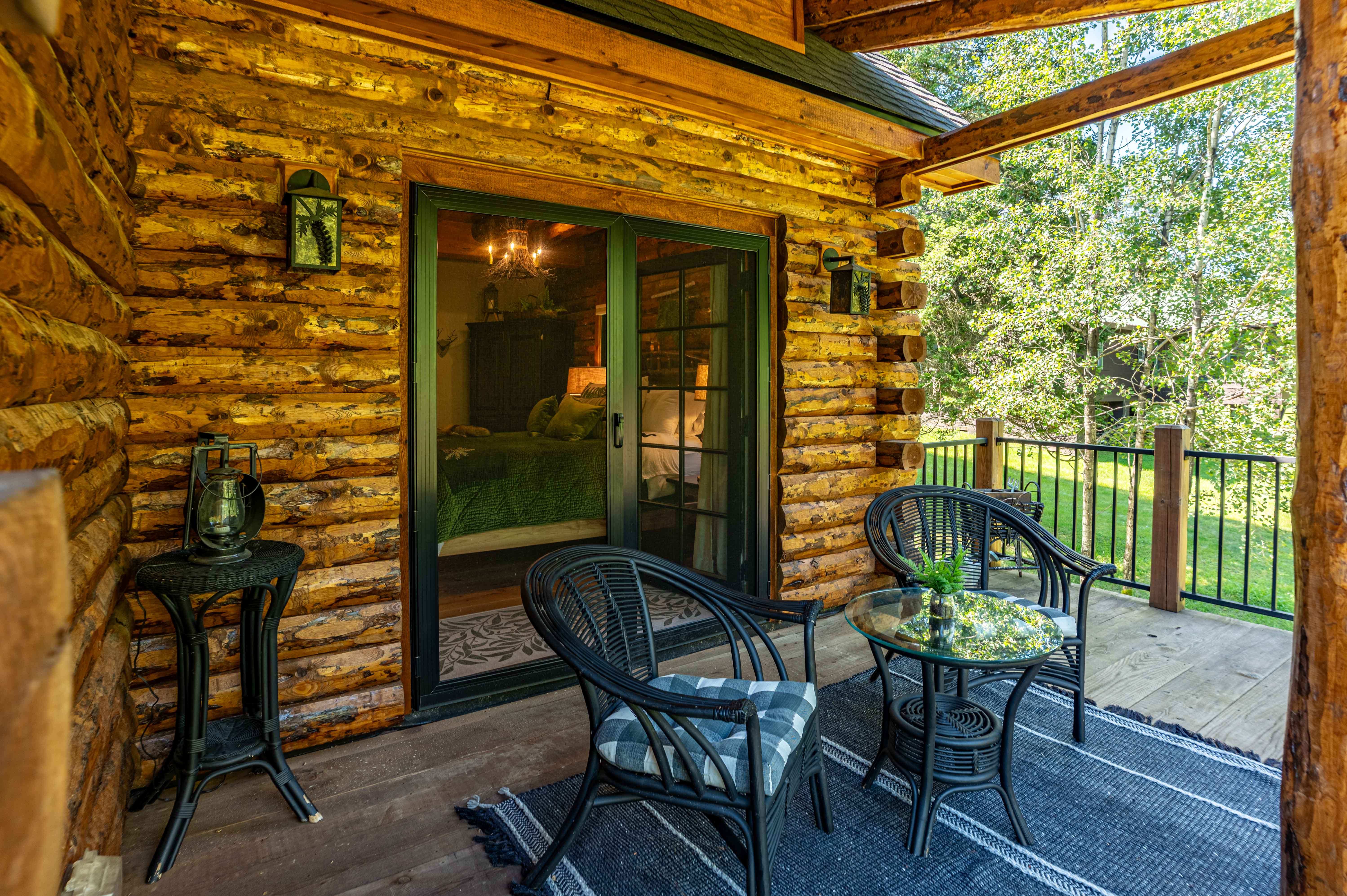  Log Cabin with Flair - 物件實景