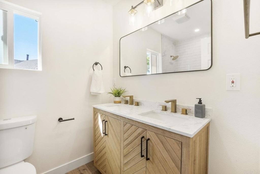 San Diego, California, 92114, United States, 3 Bedrooms Bedrooms, ,2 BathroomsBathrooms,Residential,For Sale,1940301