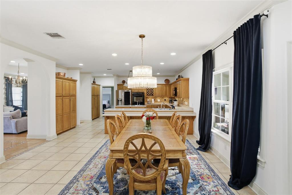 Lake Charles, Louisiana, 70605, United States, 4 Bedrooms Bedrooms, ,4 BathroomsBathrooms,Residential,For Sale,2022489