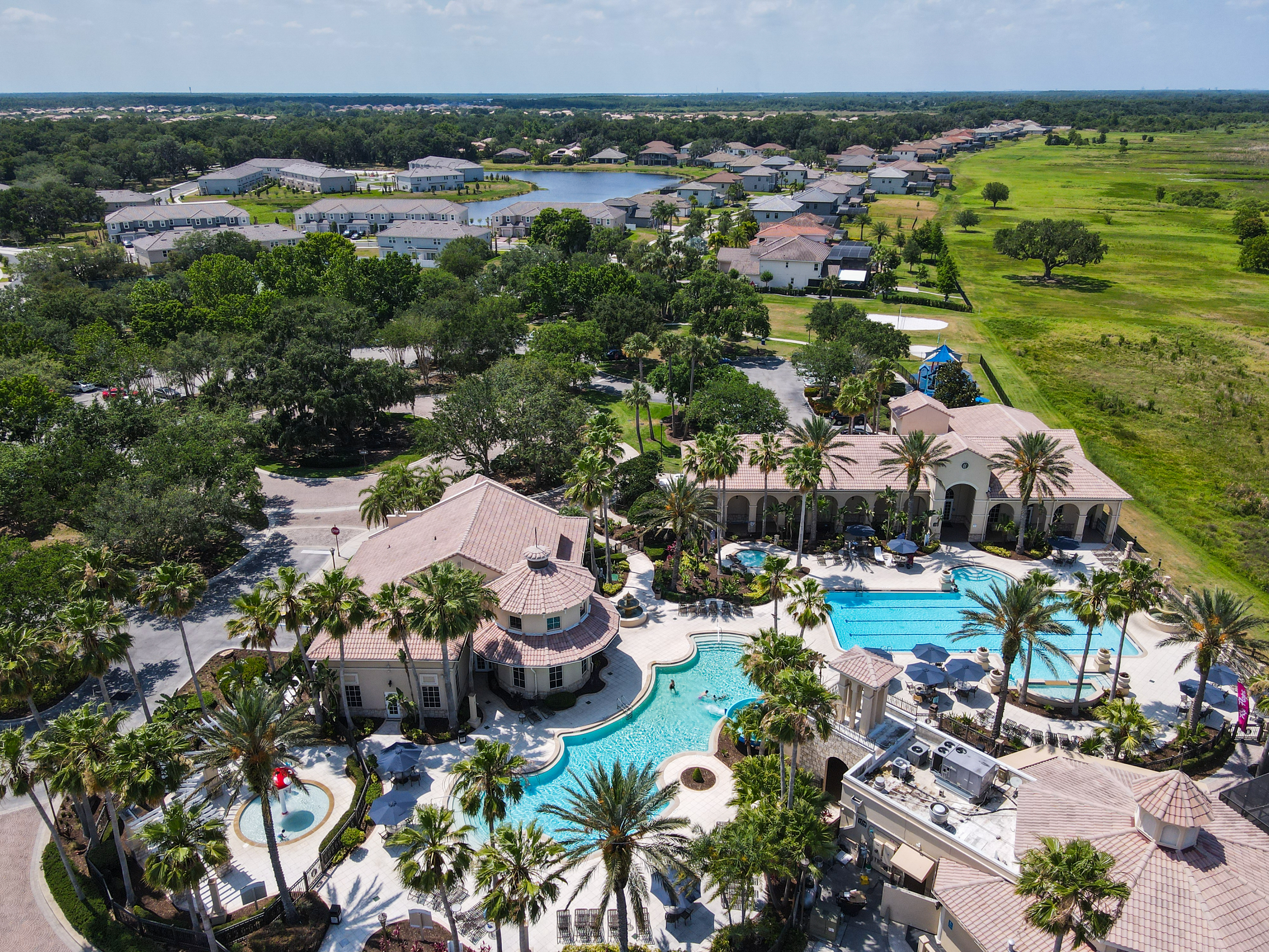 KISSIMMEE, Florida, 34746, United States, 4 Bedrooms Bedrooms, ,4 BathroomsBathrooms,Residential,For Sale,1976341