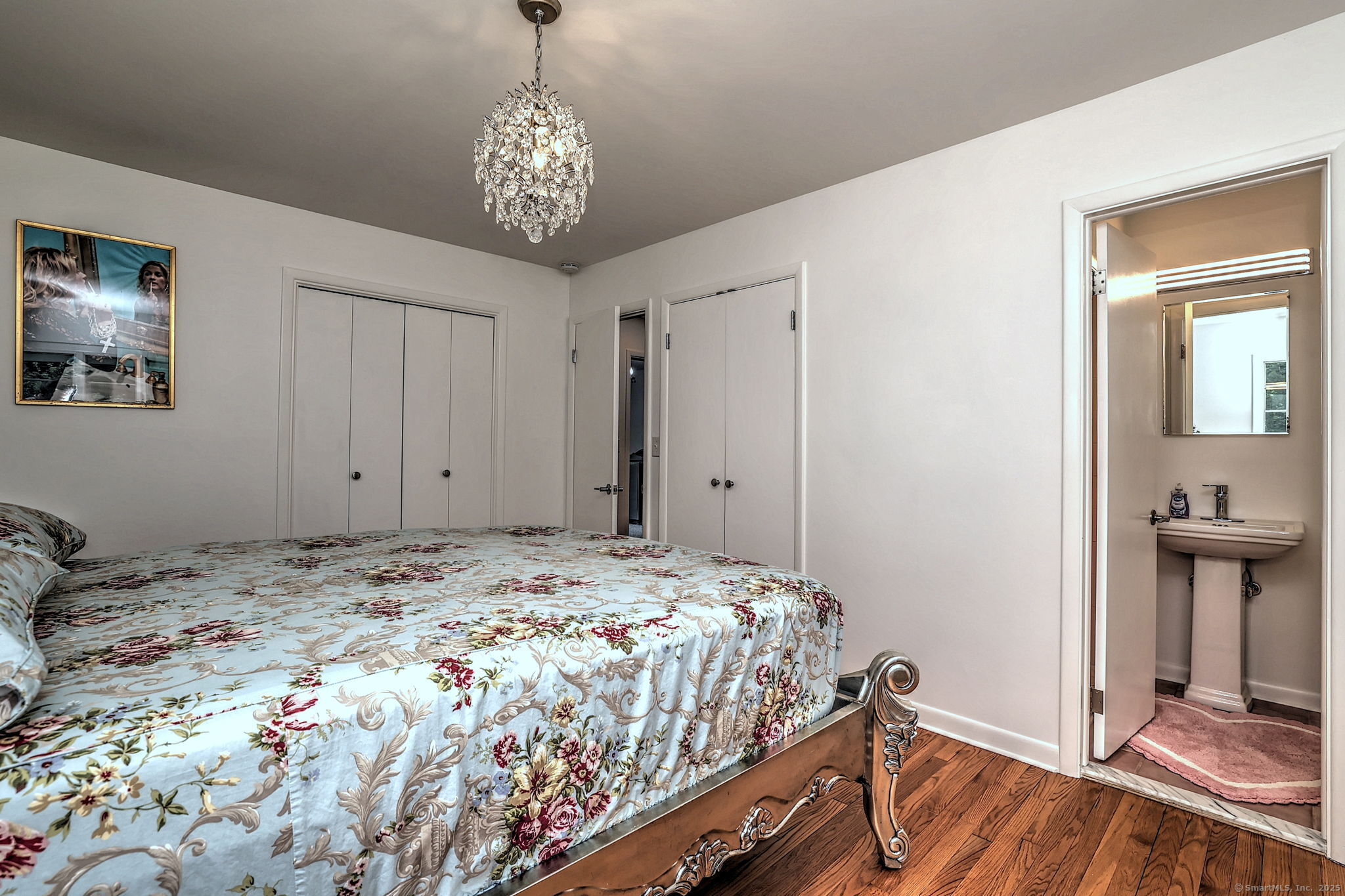 Woodbridge, Connecticut, 06525, United States, 5 Bedrooms Bedrooms, ,4 BathroomsBathrooms,Residential,For Sale,1890965