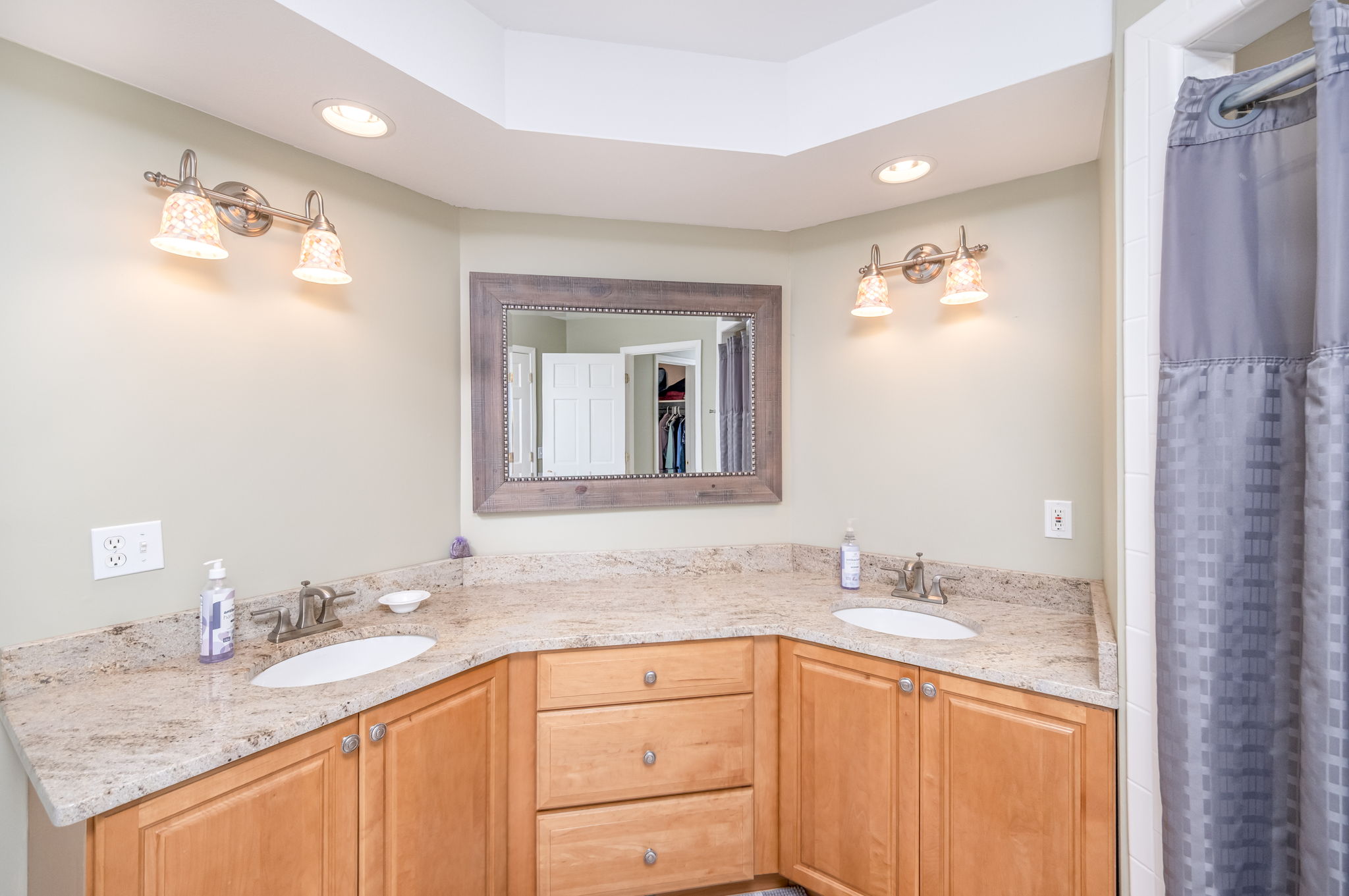 Canadian Lakes, Michigan, 49346, United States, 3 Bedrooms Bedrooms, ,3 BathroomsBathrooms,Residential,For Sale,1944876