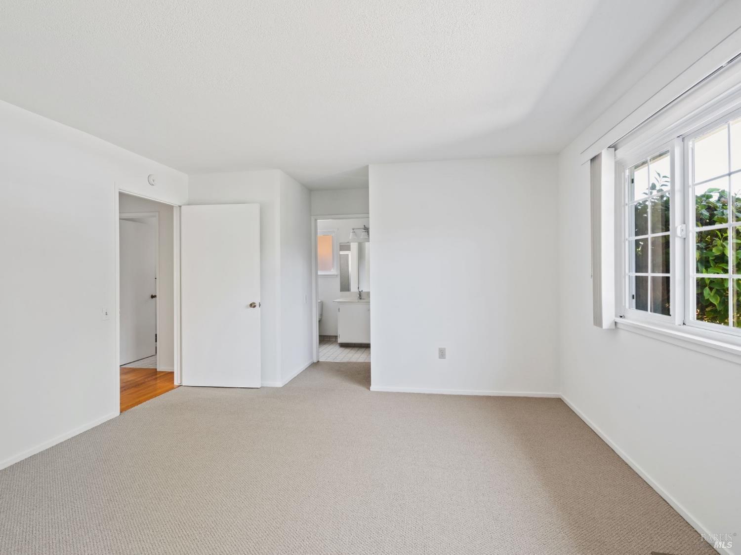 Sonoma, California, 95476, United States, 2 Bedrooms Bedrooms, ,2 BathroomsBathrooms,Residential,For Sale,1837248