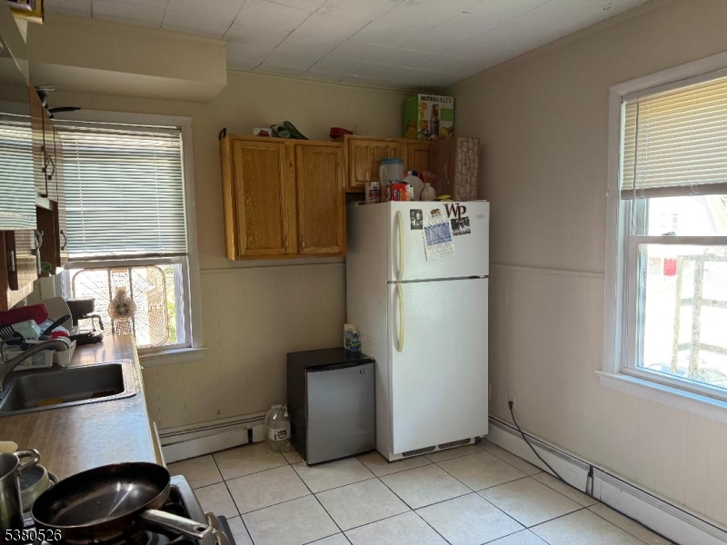 Cranford Twp., New Jersey, 07016, United States, 6 Bedrooms Bedrooms, ,4 BathroomsBathrooms,Residential,For Sale,1927229