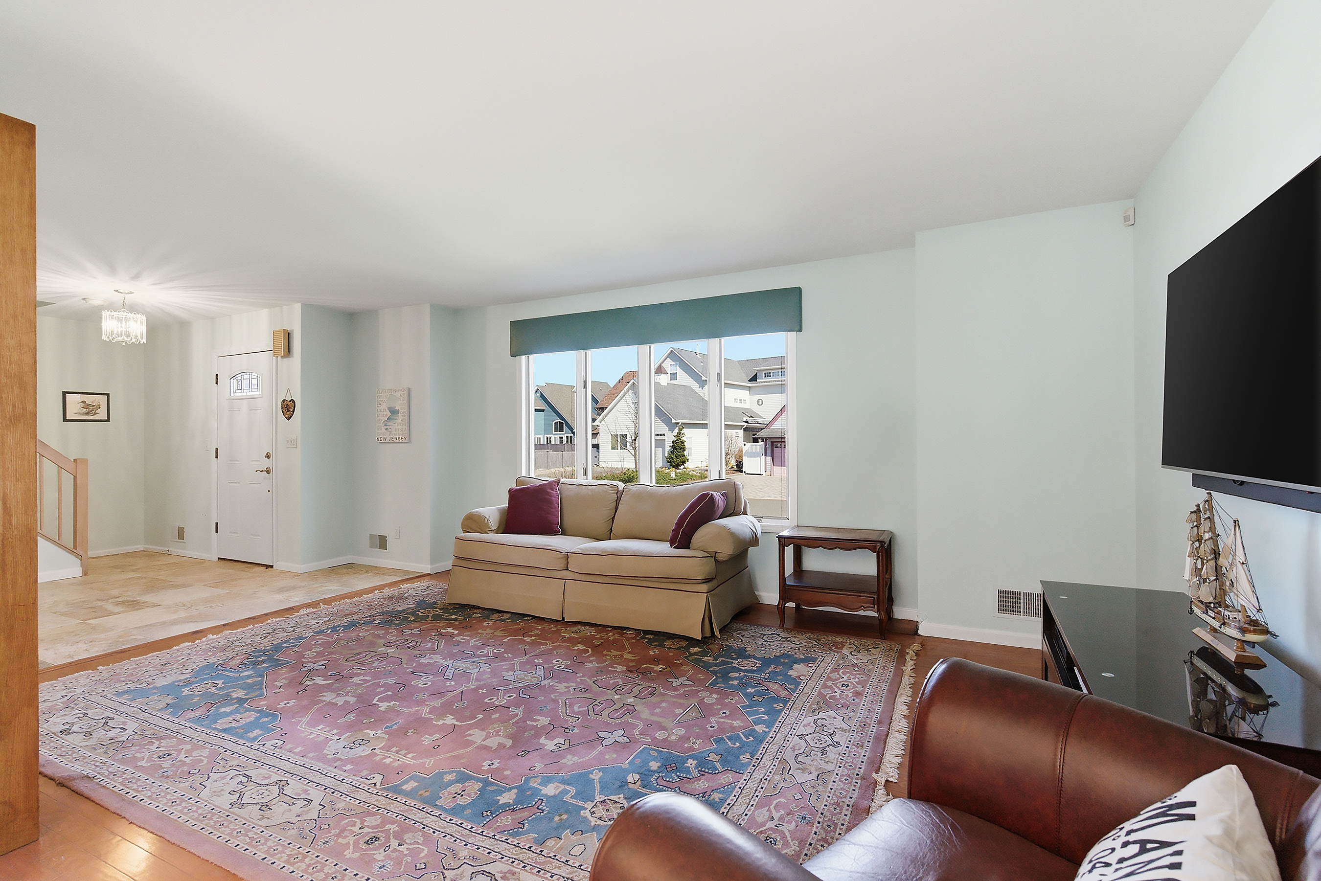  Spacious Shore Colonial in Bay Head Pointe - 物件實景