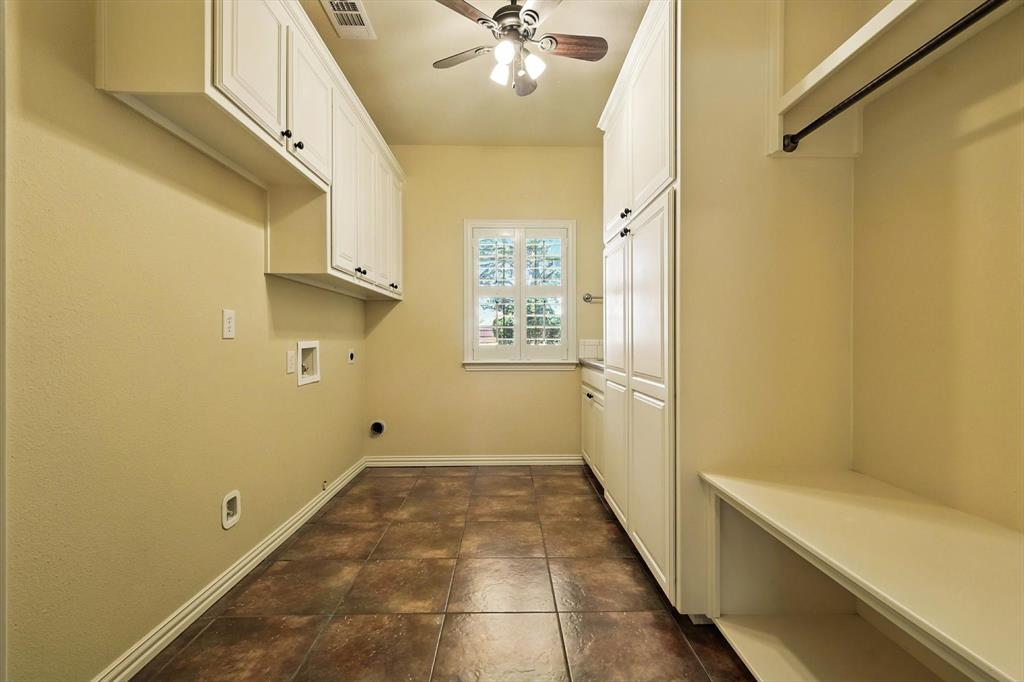 Midlothian, Texas, 76065, United States, 3 Bedrooms Bedrooms, ,3 BathroomsBathrooms,Residential,For Sale,1981610