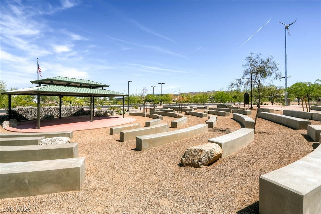 Henderson, Nevada, 89015, United States, 5 Bedrooms Bedrooms, ,2 BathroomsBathrooms,Residential,For Sale,1976773
