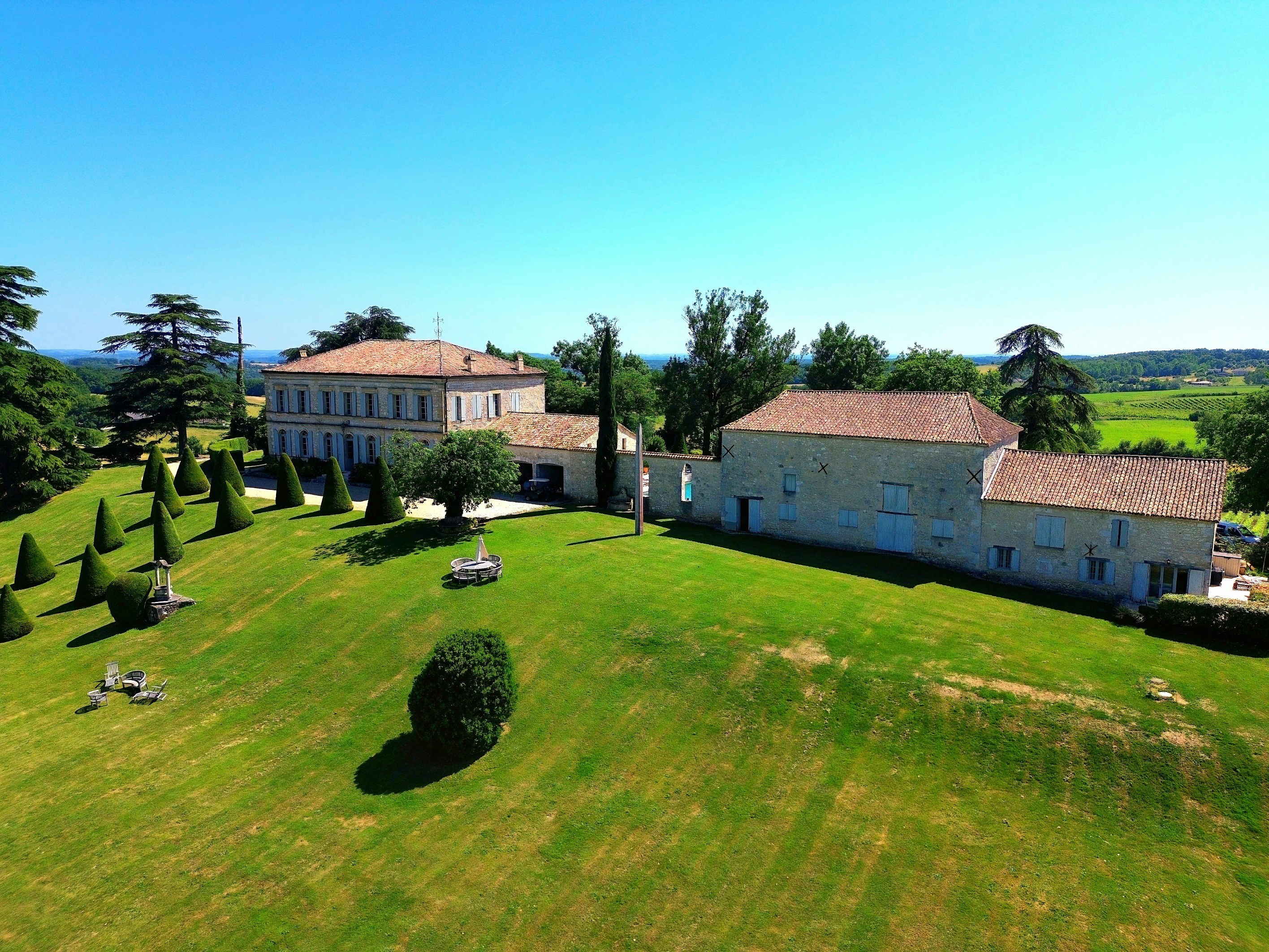  Exceptional 18th century manor house with panoramic views and Bergerac wine est… - 物件實景