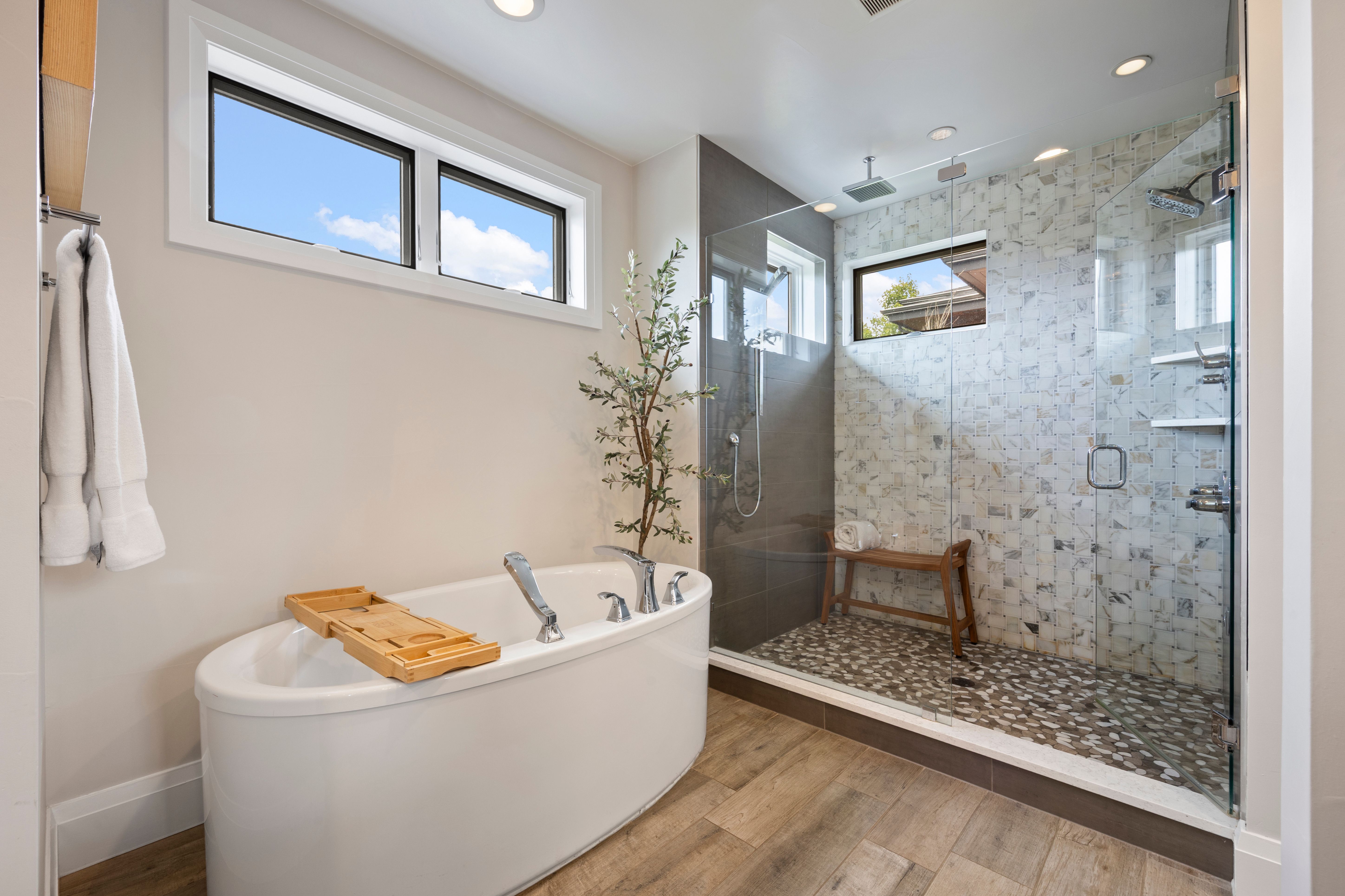  Exceptional Contemporary Move-In Ready Designed For Modern Living - 物件實景