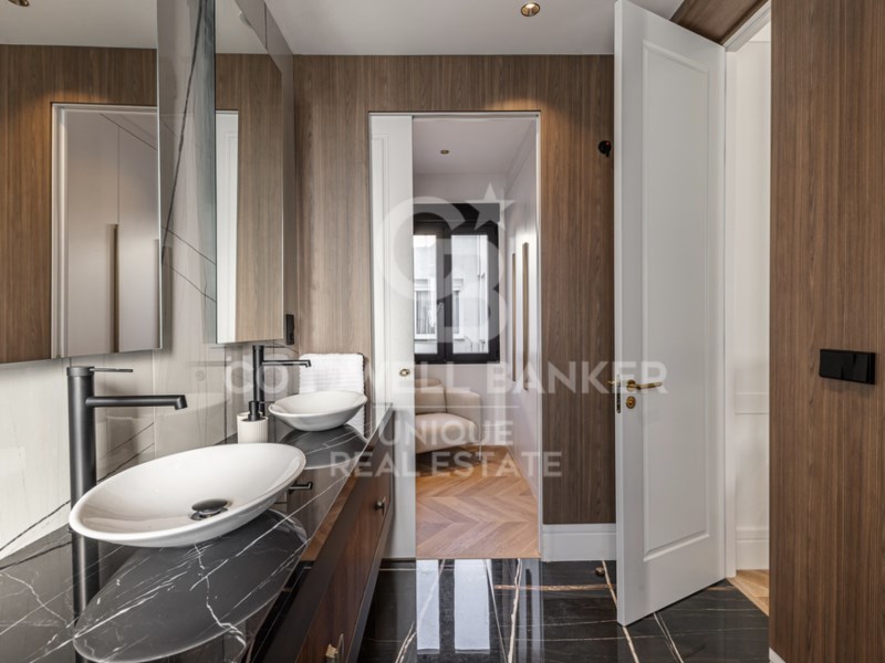 Madrid, Madrid, Chamber?, Trafalgar Madrid, Madrid, Madrid, Comunidad de Madrid, ES, 3 Bedrooms Bedrooms, ,4 BathroomsBathrooms,Residential,For Sale,Madrid, Madrid, Chamber?, Trafalgar Madrid, Madrid,1520341
