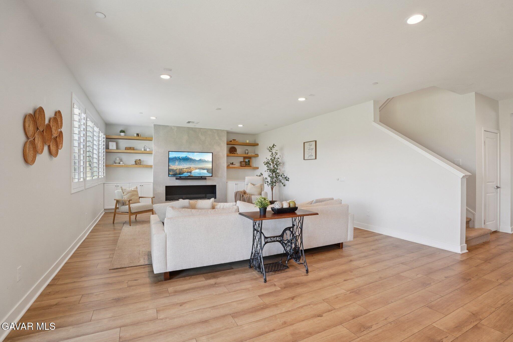 Palmdale, California, 93551, United States, 4 Bedrooms Bedrooms, ,4 BathroomsBathrooms,Residential,For Sale,2033193