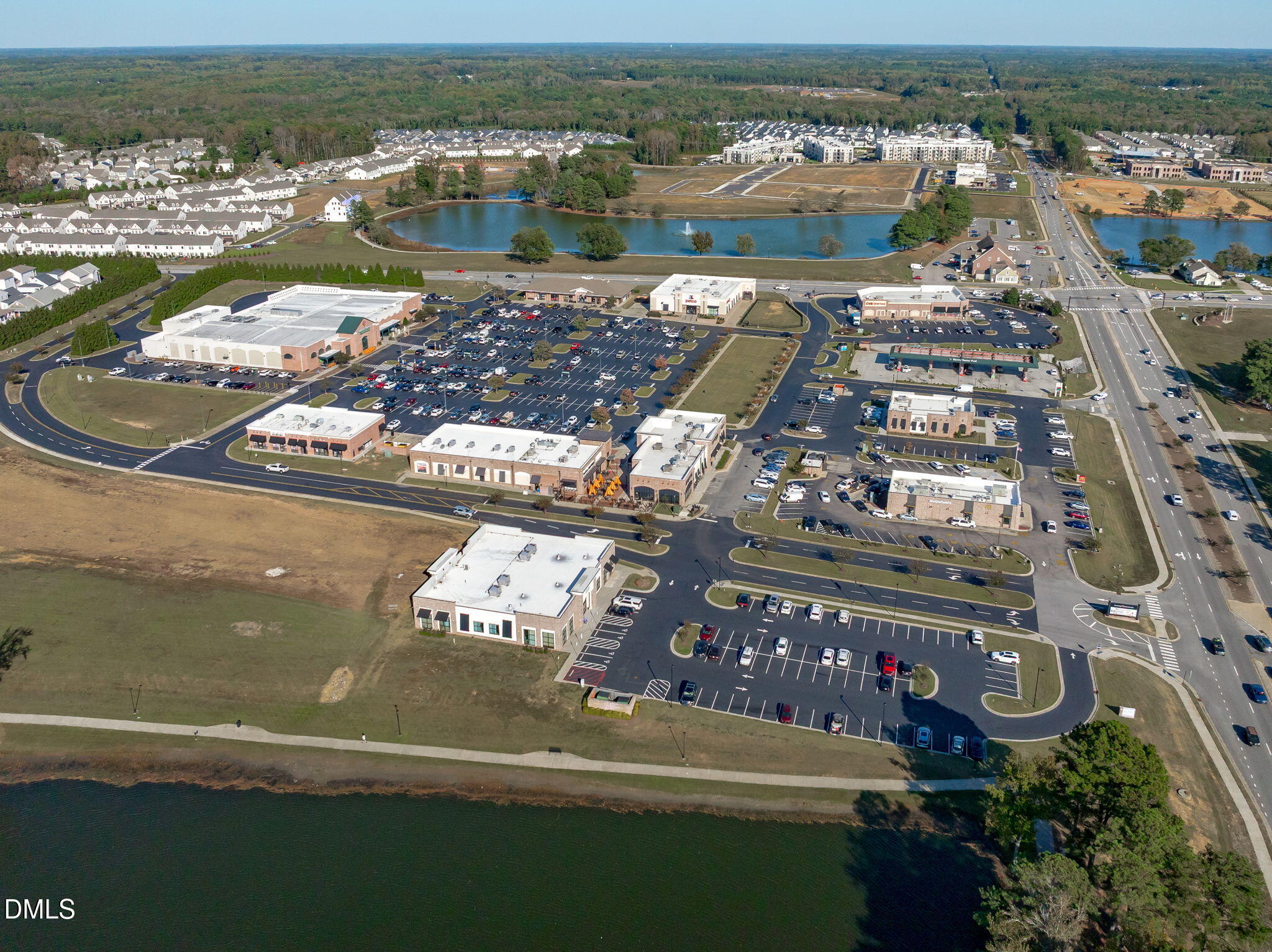Clayton, North Carolina, 27527, United States, 5 Bedrooms Bedrooms, ,4 BathroomsBathrooms,Residential,For Sale,1969461