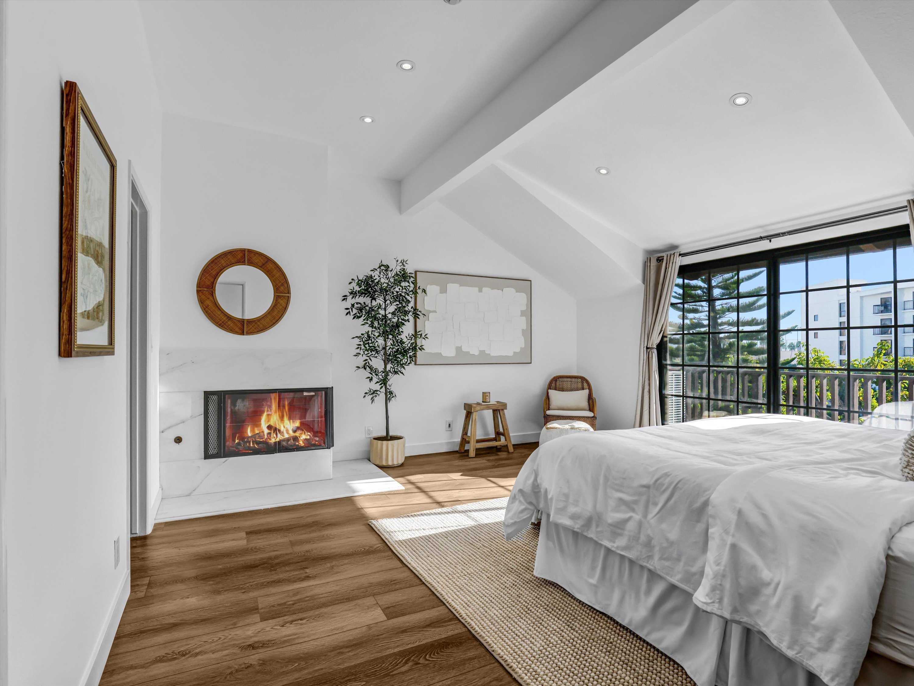  324 N Catalina Ave - 物件實景