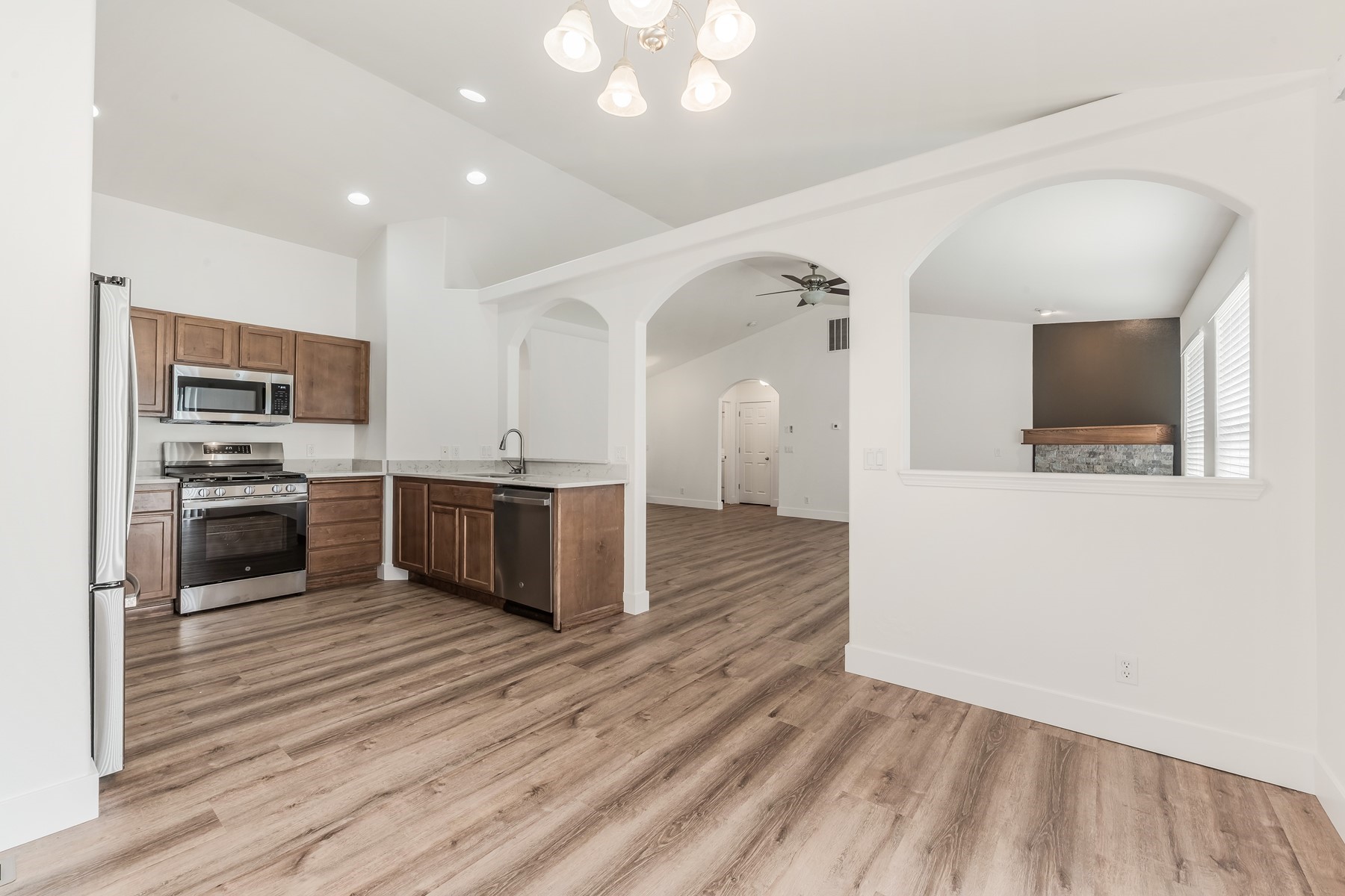  Remodeled and Affordable 3/2 in Fieldstone - 物件實景