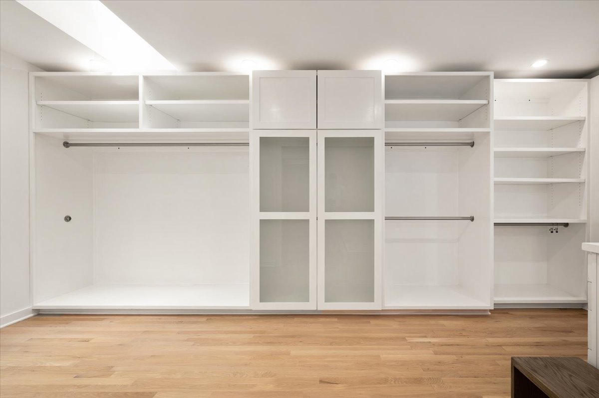 Bernardsville, New Jersey, 07924, United States, 5 Bedrooms Bedrooms, ,6 BathroomsBathrooms,Residential,For Sale,1981424