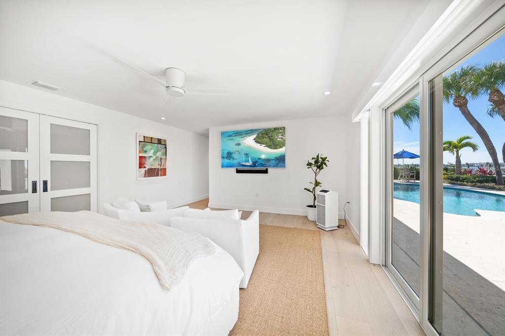 Largo, Florida, 33770, United States, 3 Bedrooms Bedrooms, ,4 BathroomsBathrooms,Residential,For Sale,1989168