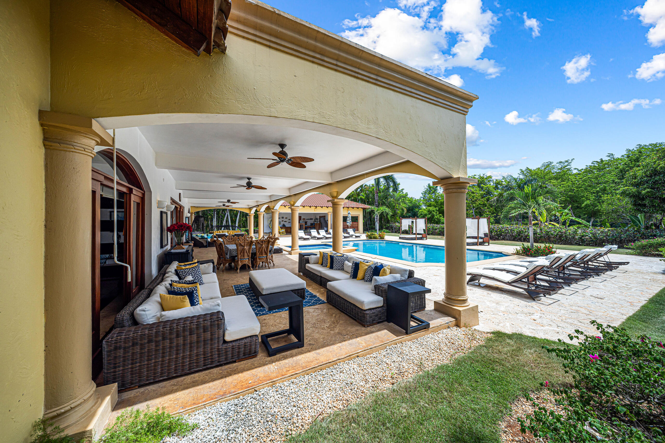  Punta Aguila 54 :  Large One-Level Corner Villa Overlooking the Lake and Teeth - 物件實景