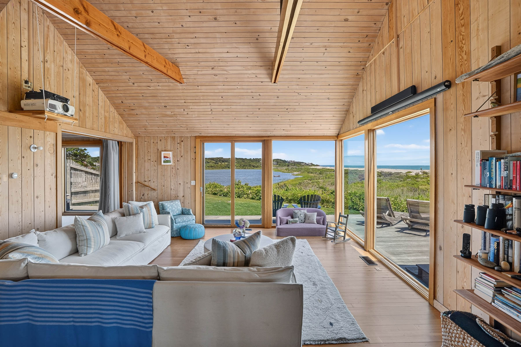  Sweeping Views of the Atlantic Ocean and Stonewall Pond - 物件實景