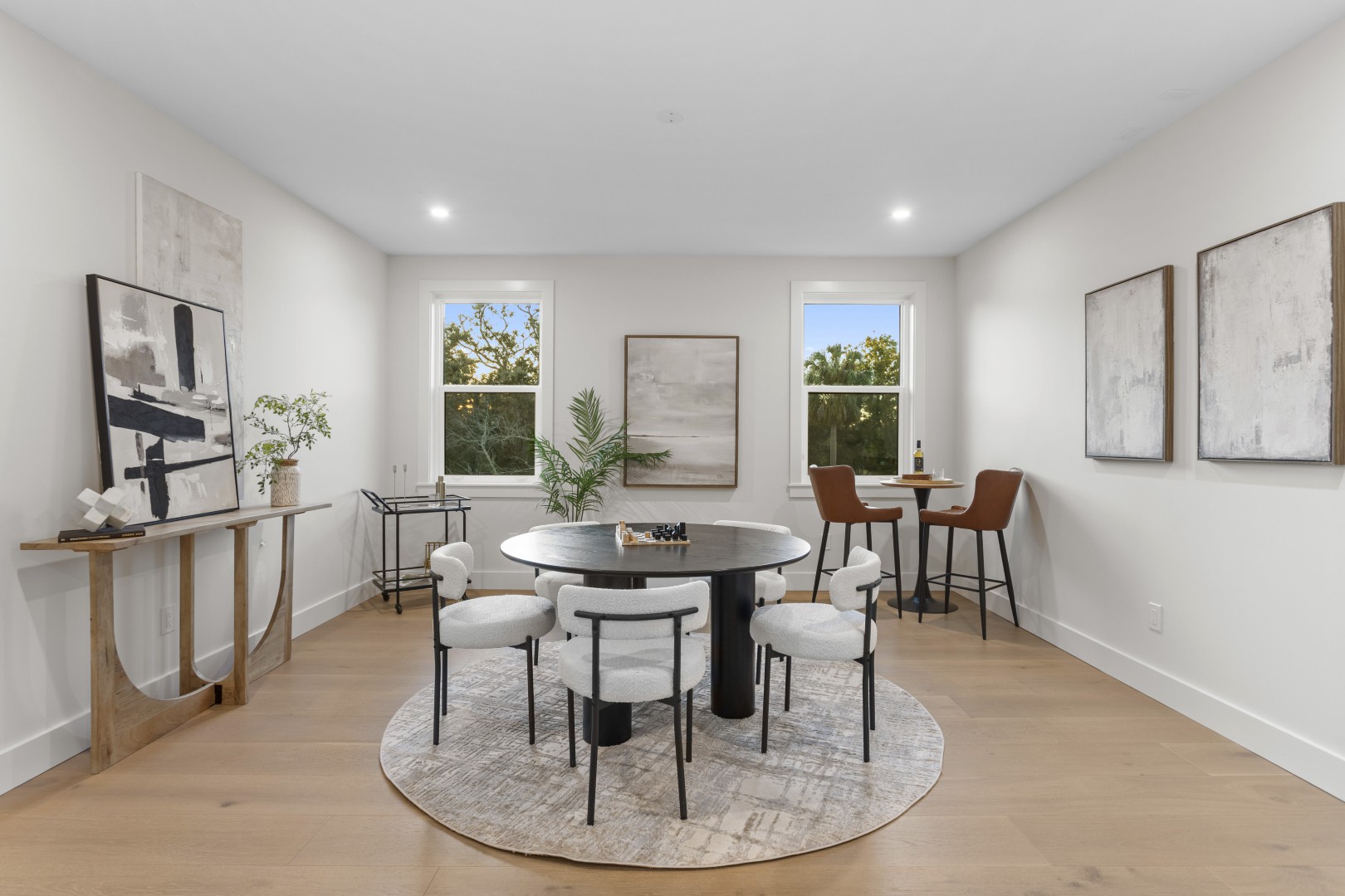 Tampa, Florida, 33629, United States, 5 Bedrooms Bedrooms, ,7 BathroomsBathrooms,Residential,For Sale,1993853