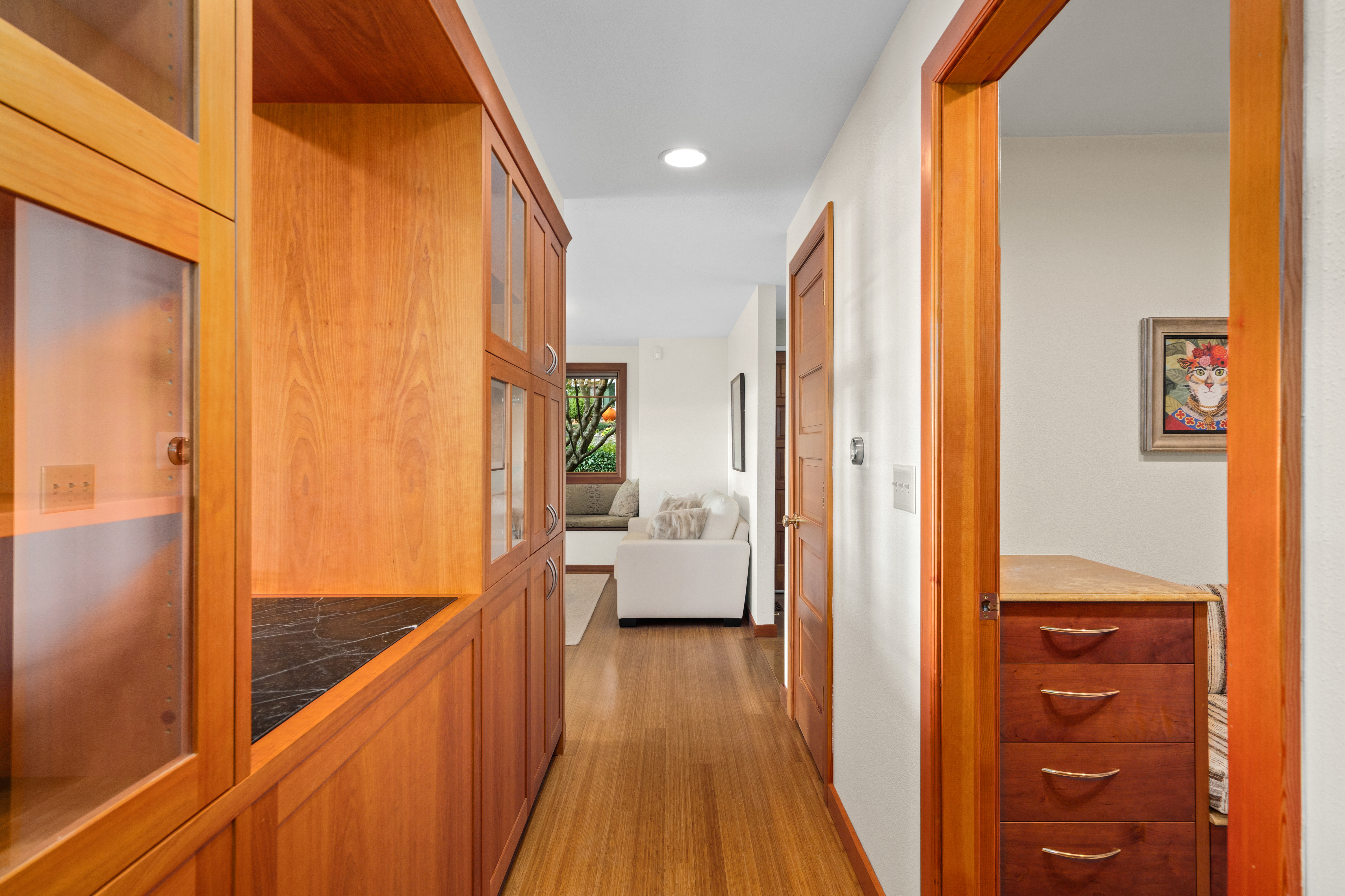  9796 NE Murden Cove Dr, Bainbridge Island, WA 98110 - 物件實景