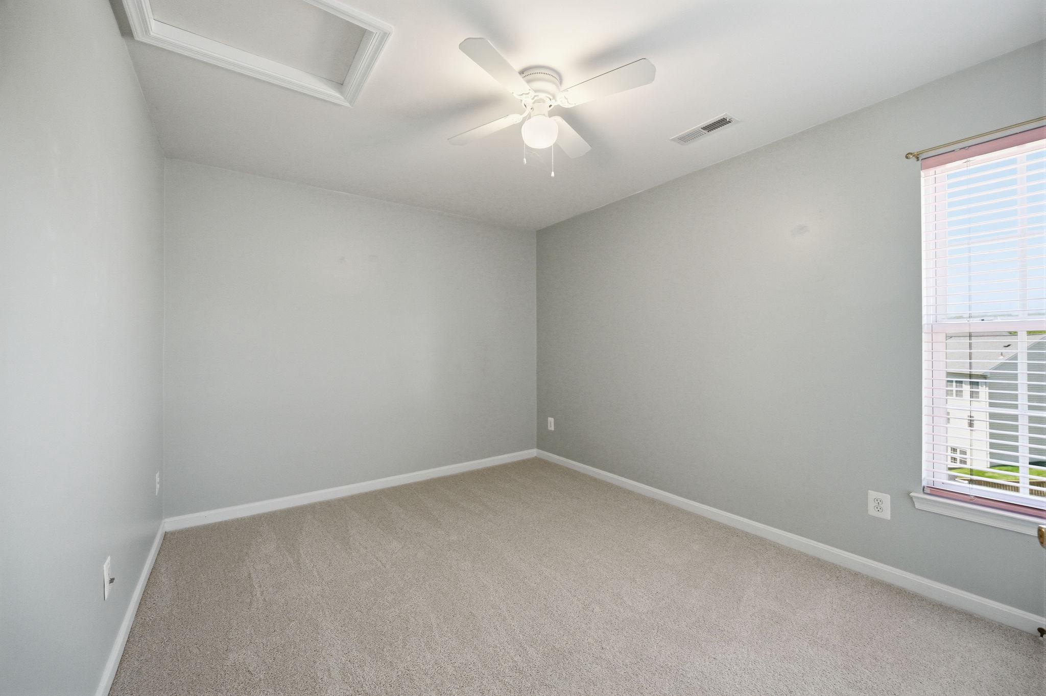 Triangle, Virginia, 22172, United States, 5 Bedrooms Bedrooms, ,4 BathroomsBathrooms,Residential,For Sale,2048381