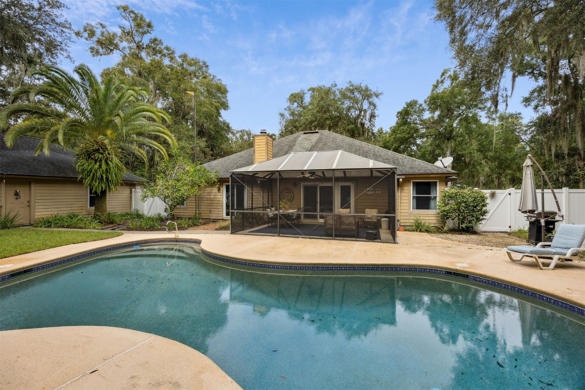 Fernandina Beach, Florida, 32034, United States, 3 Bedrooms Bedrooms, ,2 BathroomsBathrooms,Residential,For Sale,1985756