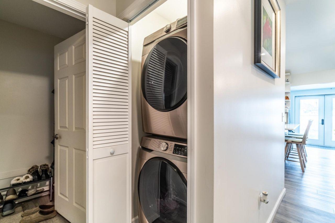 Angola, Indiana, 46703, United States, 2 Bedrooms Bedrooms, ,2 BathroomsBathrooms,Residential,For Sale,1768550