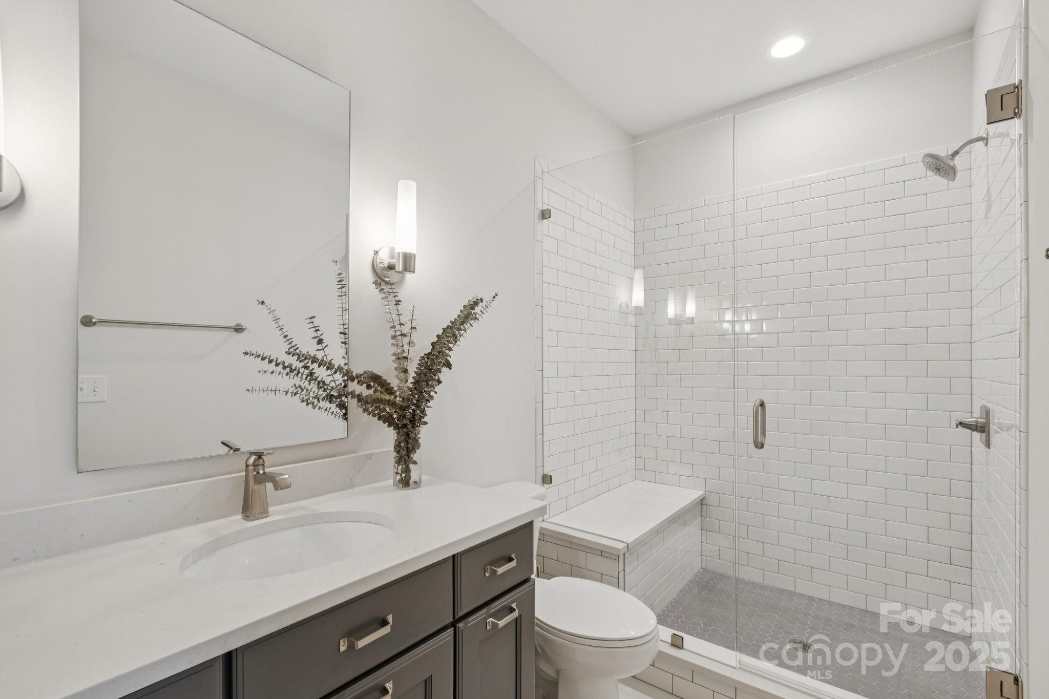 Charlotte, North Carolina, 28204, United States, 4 Bedrooms Bedrooms, ,5 BathroomsBathrooms,Residential,For Sale,1906125