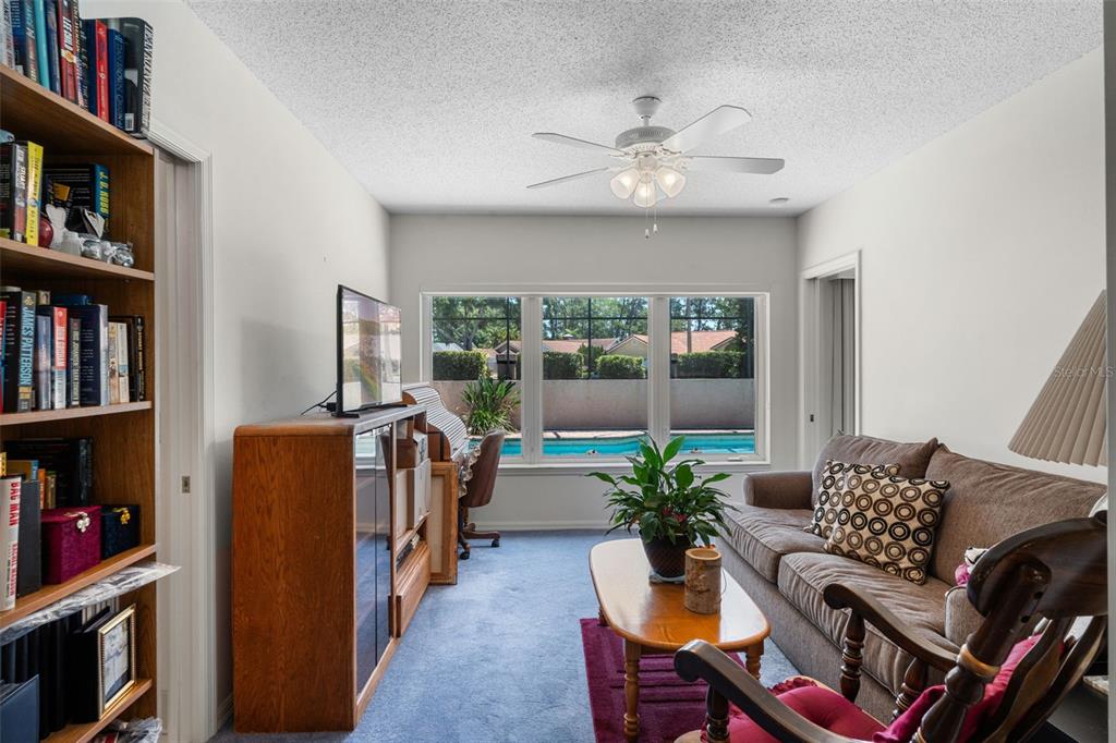 Orlando, Florida, 32817, United States, 4 Bedrooms Bedrooms, ,4 BathroomsBathrooms,Residential,For Sale,1821453
