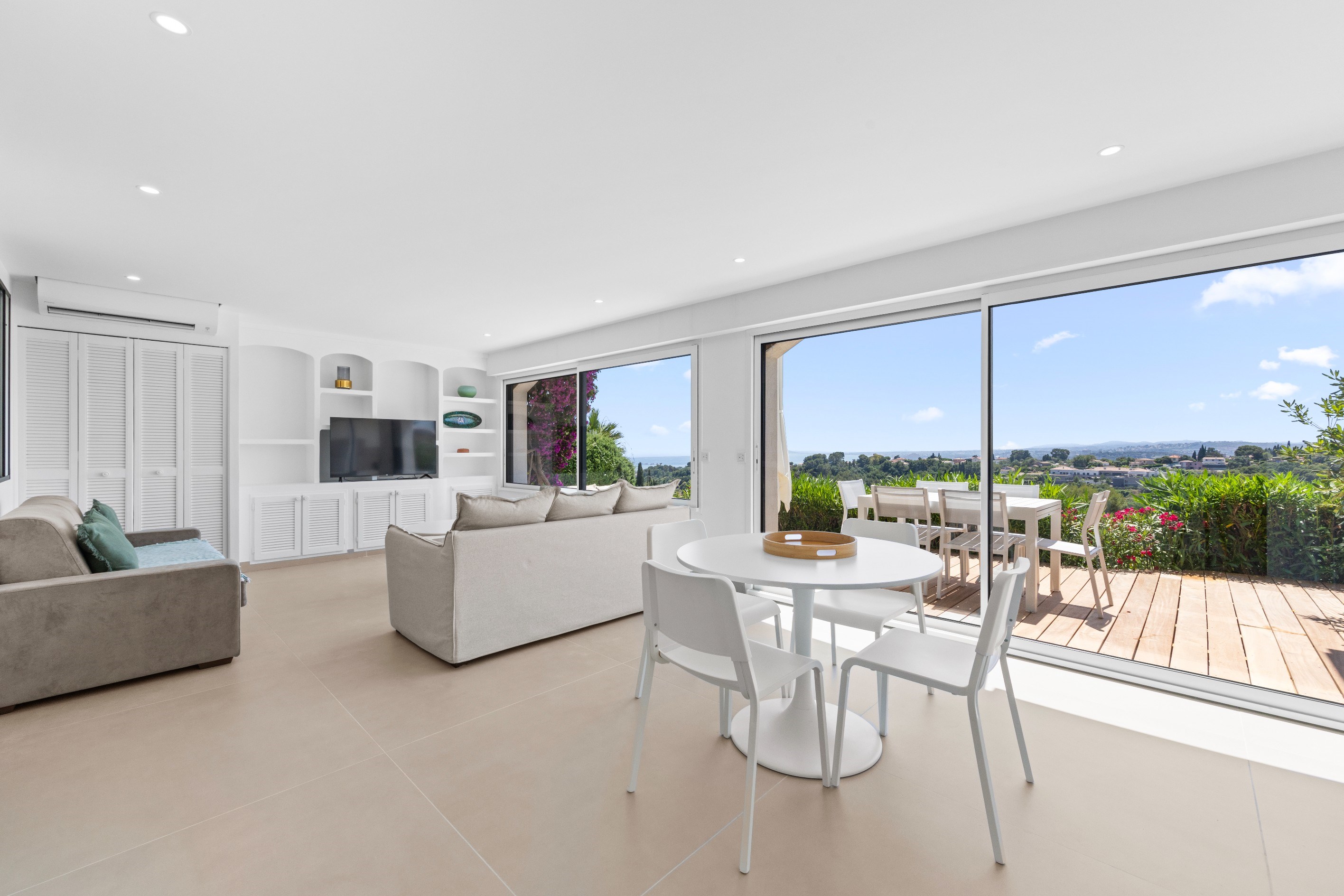  Luxury sea view villa for sale in Cagnes-sur-Mer with guest house - 物件實景