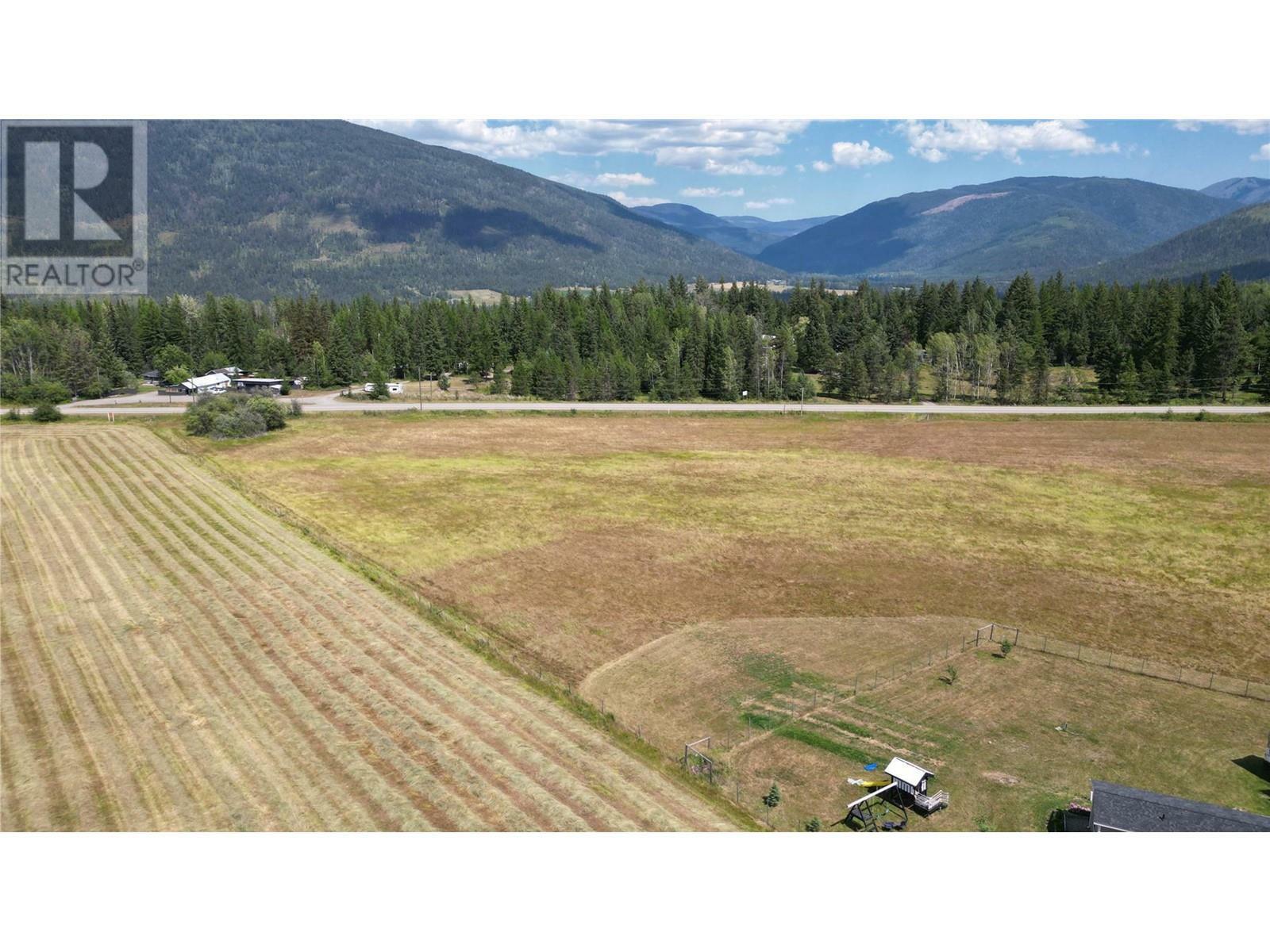 CHERRYVILLE, British Columbia, V0E 2G3, CA, 2 Bedrooms Bedrooms, ,1 BathroomBathrooms,Residential,For Sale,1837133