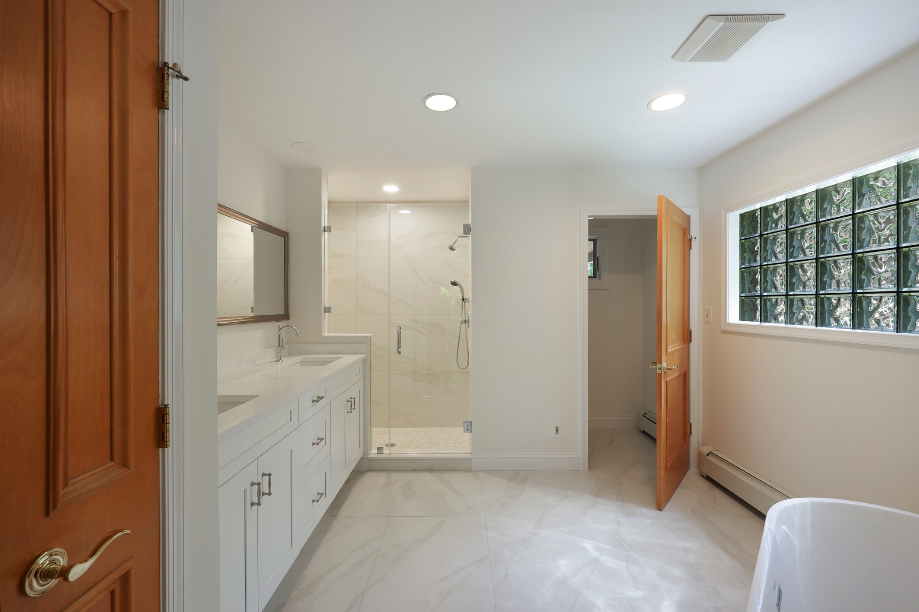  Custom Home Offers Space Versatility and Refined Comfort - 物件實景