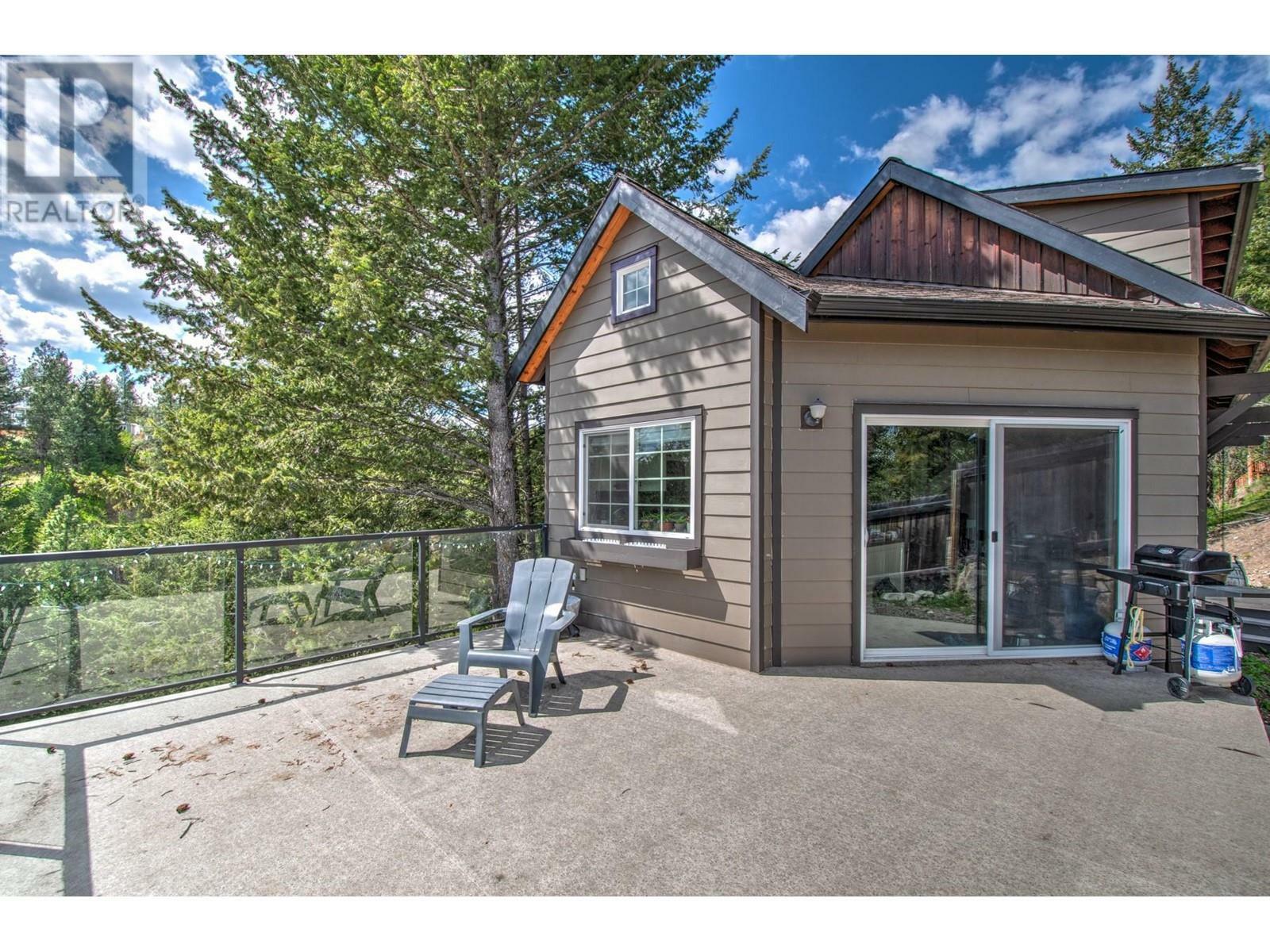 VERNON, British Columbia, V1H 2B9, CA, 3 Bedrooms Bedrooms, ,2 BathroomsBathrooms,Residential,For Sale,1836897