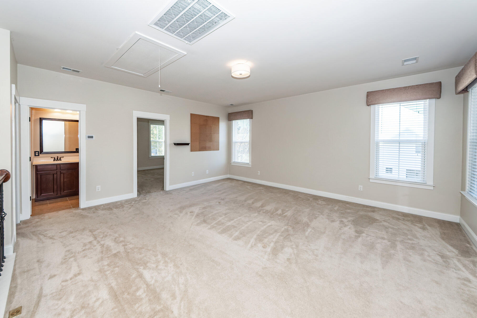 Summerville, South Carolina, 29483, United States, 4 Bedrooms Bedrooms, ,4 BathroomsBathrooms,Residential,For Sale,2005994