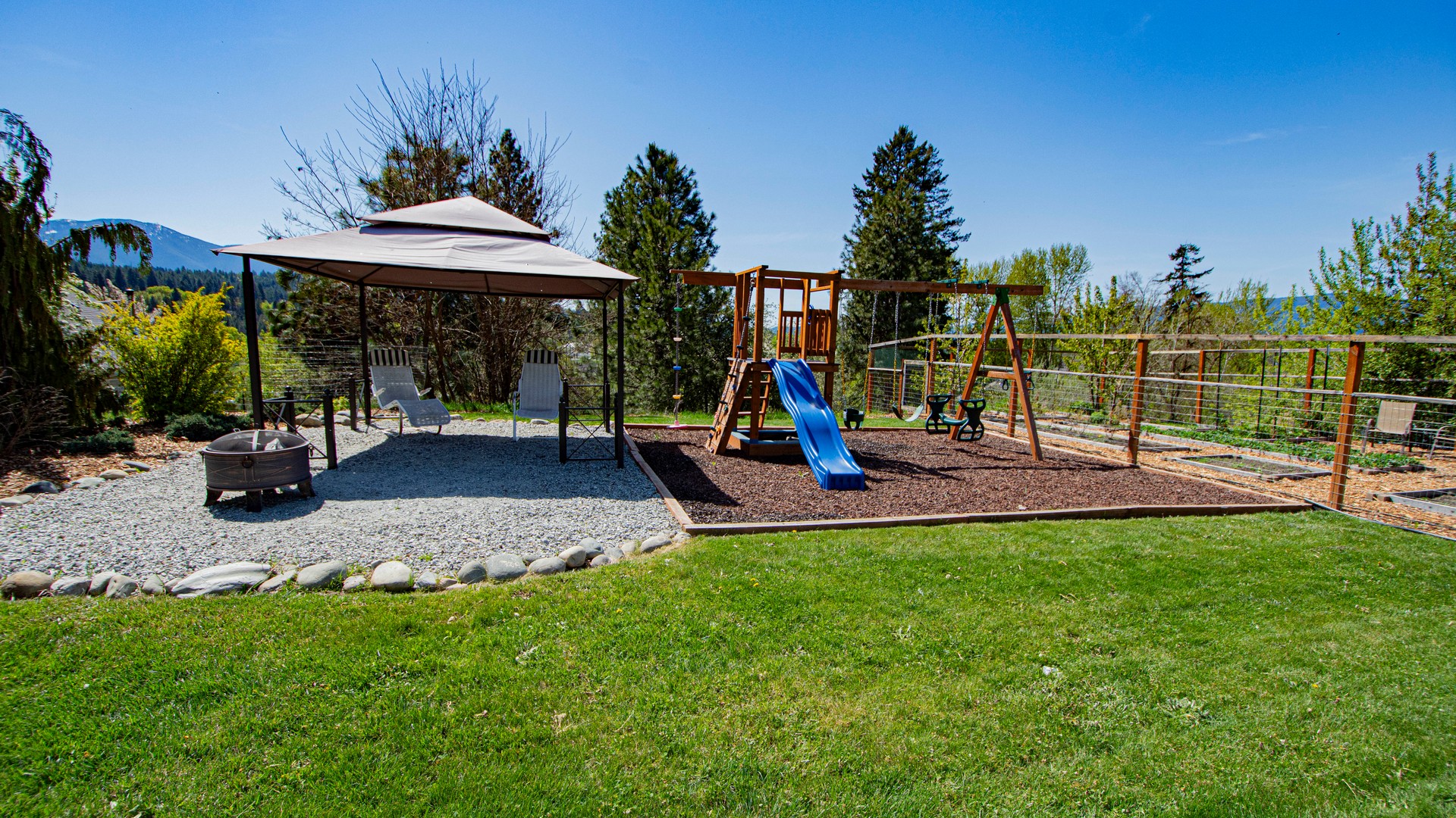 Bonners Ferry, Idaho, 83805, United States, 4 Bedrooms Bedrooms, ,4 BathroomsBathrooms,Residential,For Sale,1920426