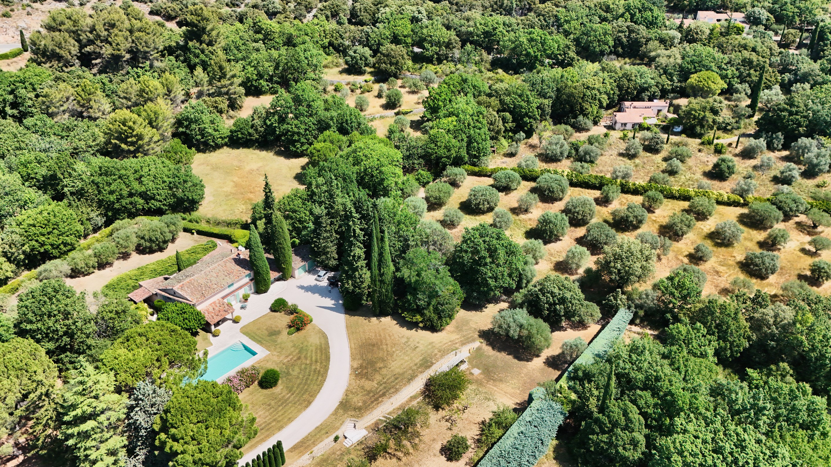  Exceptional Property with an olive grove and pool – Renovated 18th-Century Mill - 物件實景