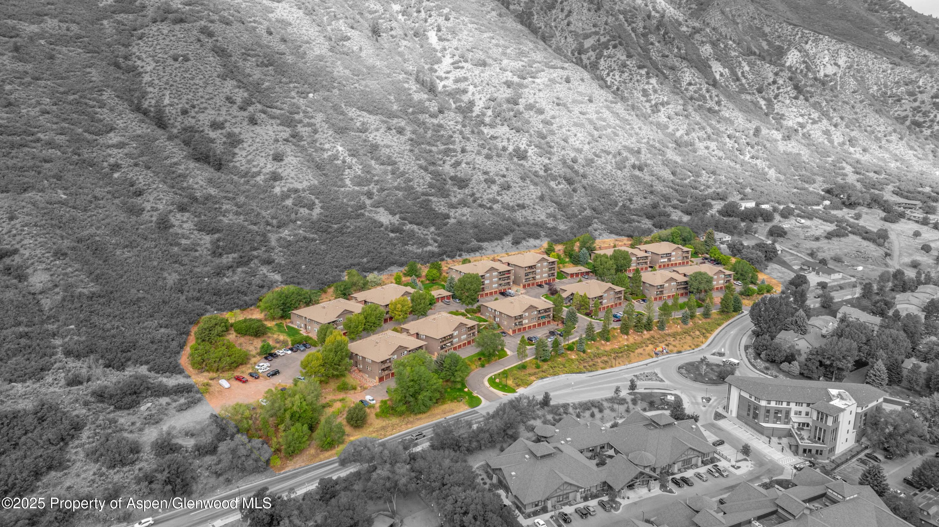 Glenwood Springs, Colorado, 81601, United States, 3 Bedrooms Bedrooms, ,2 BathroomsBathrooms,Residential,For Sale,1795140