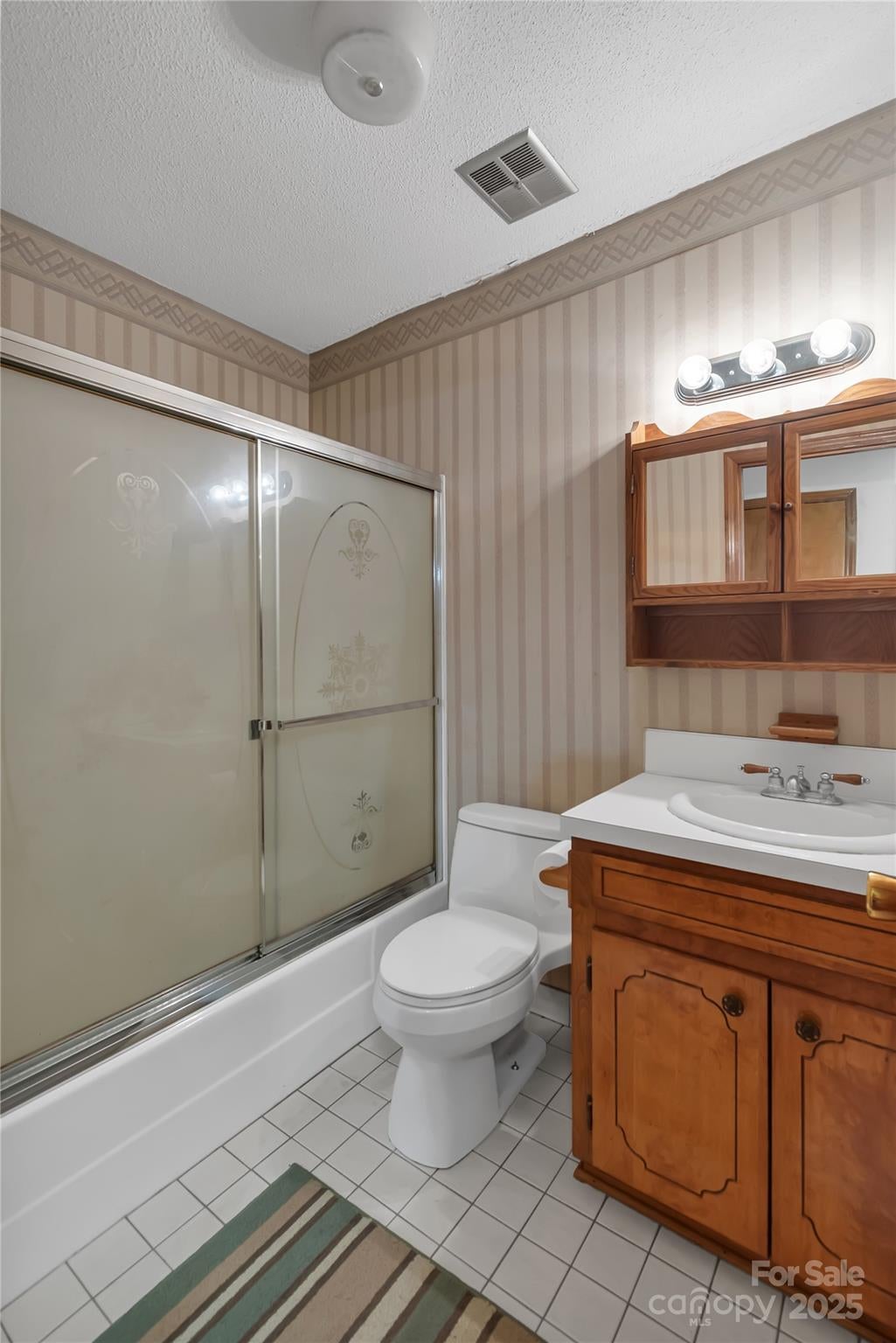 Kings Mountain, North Carolina, 28086, United States, 3 Bedrooms Bedrooms, ,3 BathroomsBathrooms,Residential,For Sale,1941598