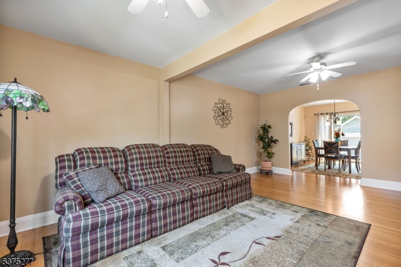 Garwood Boro, New Jersey, 07027, United States, 3 Bedrooms Bedrooms, ,2 BathroomsBathrooms,Residential,For Sale,1908282