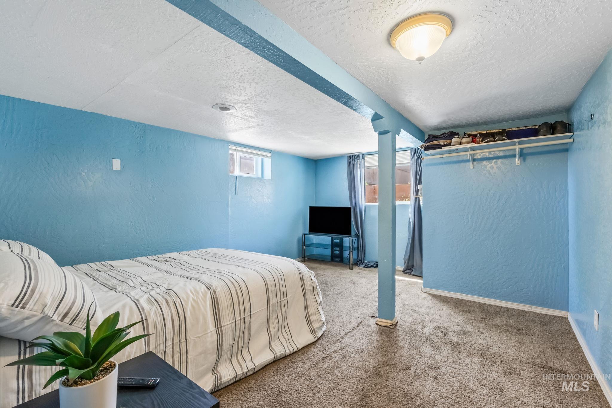 Homedale, Idaho, 83628, United States, 4 Bedrooms Bedrooms, ,2 BathroomsBathrooms,Residential,For Sale,1945003