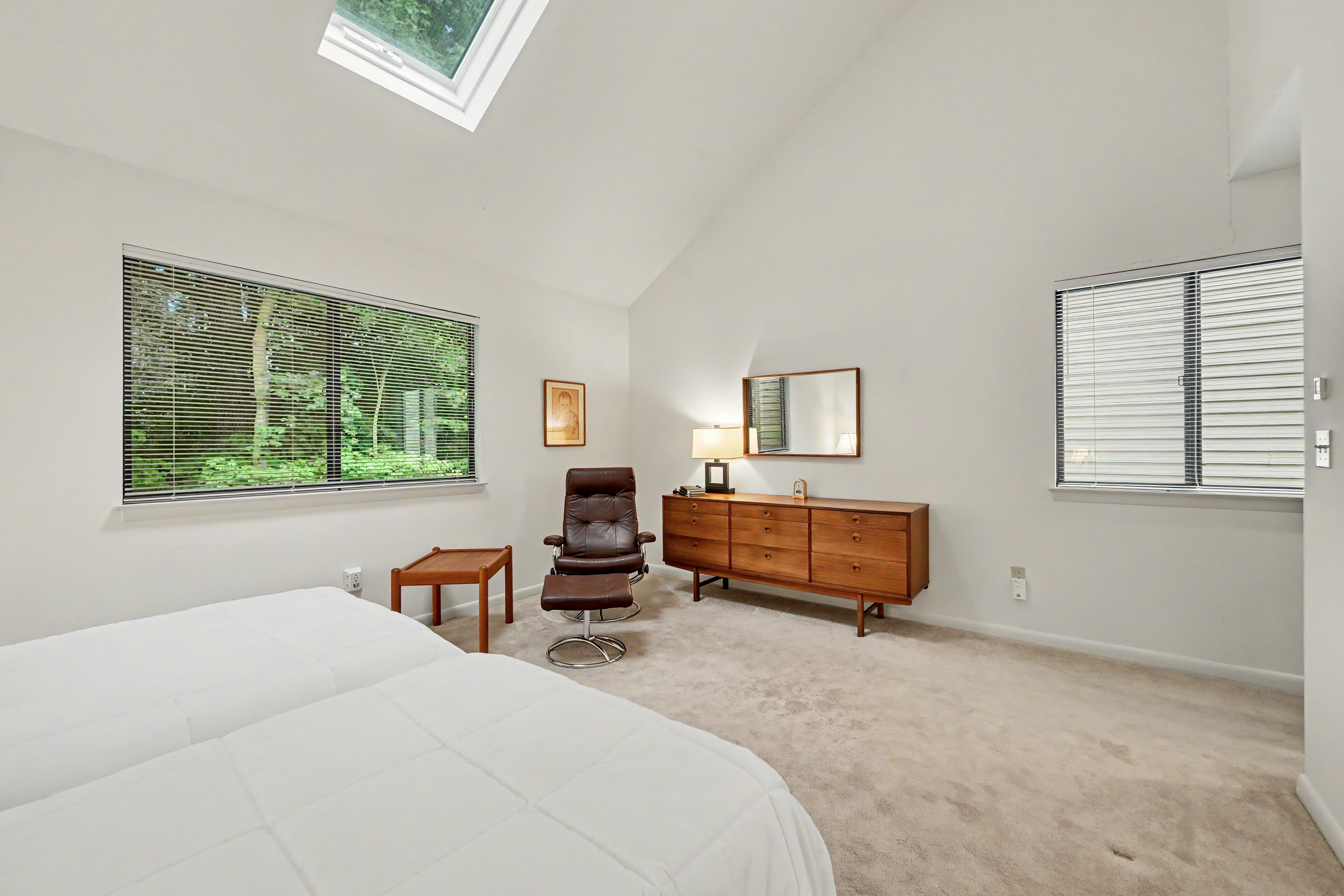  2435 Bedford Street - 物件實景