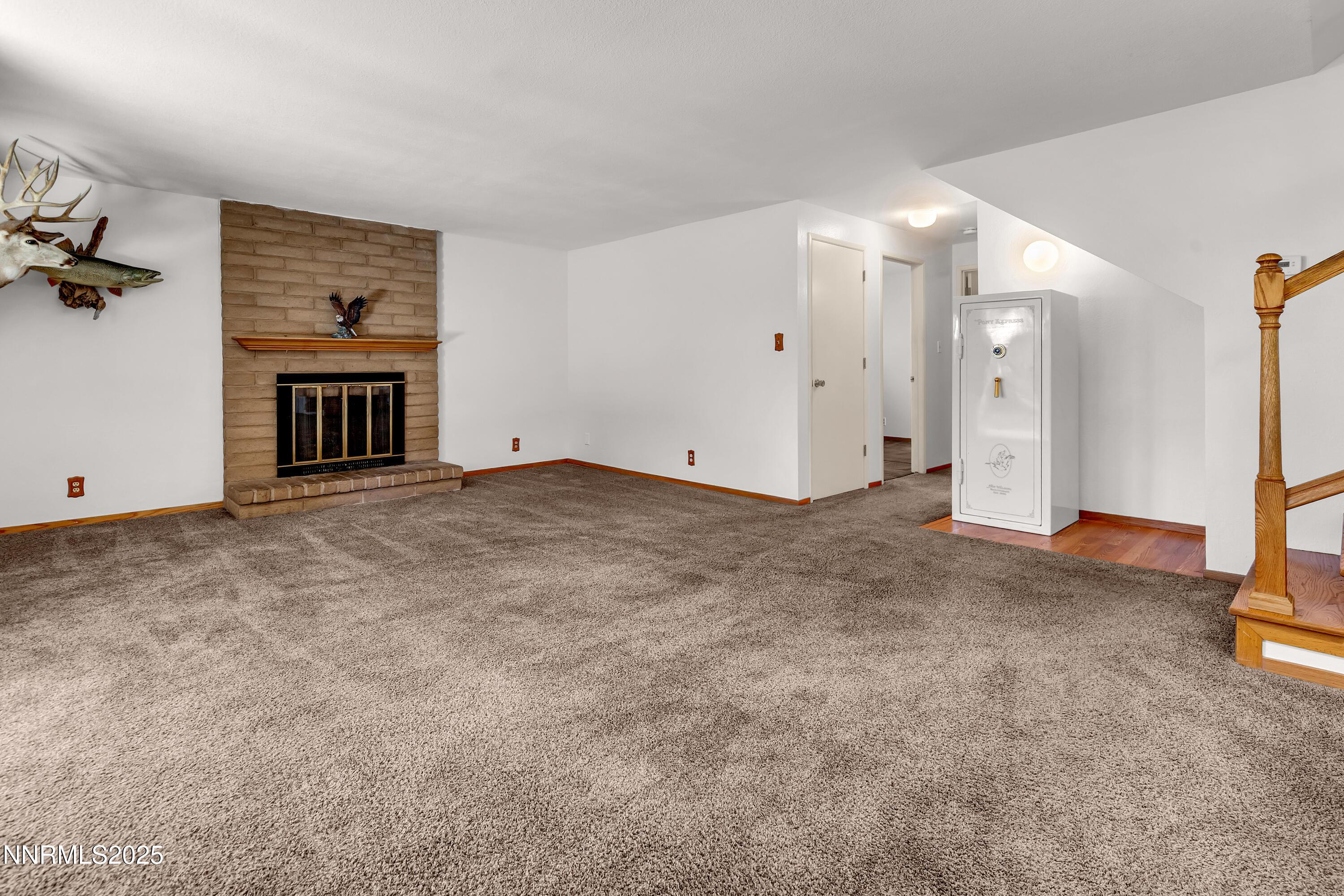 Reno, Nevada, 89502, United States, 4 Bedrooms Bedrooms, ,3 BathroomsBathrooms,Residential,For Sale,1959028