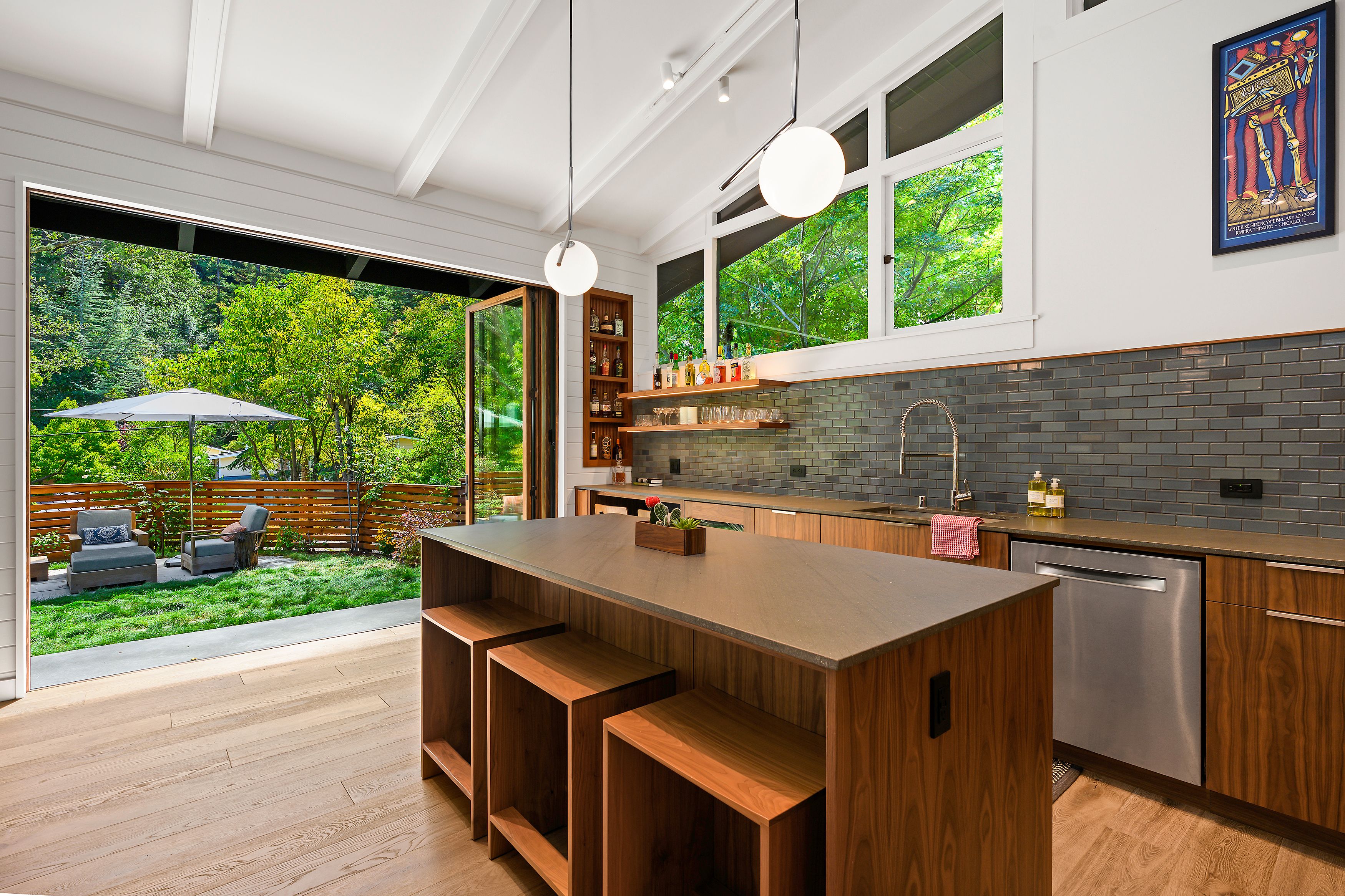  Showstopper Home in Murray Park - 物件實景